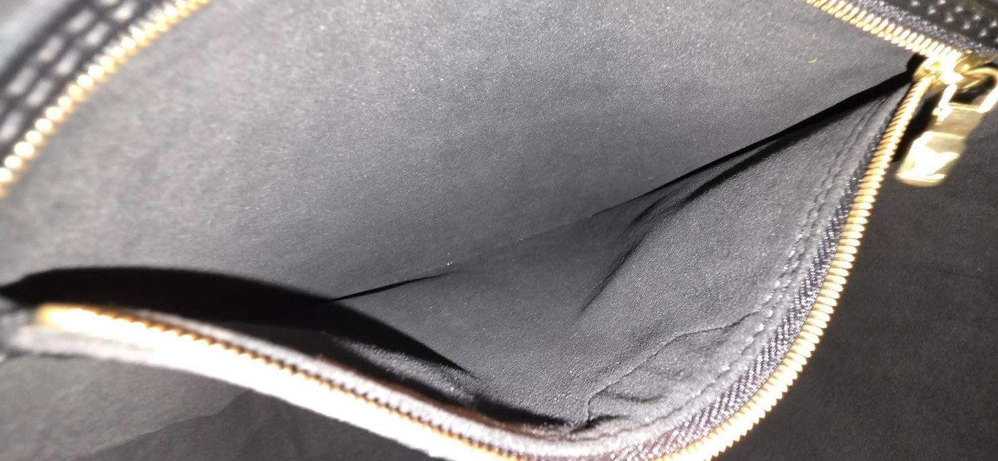 Authentic Louis Vuitton Neverfull MM with Pouch Game On Collection