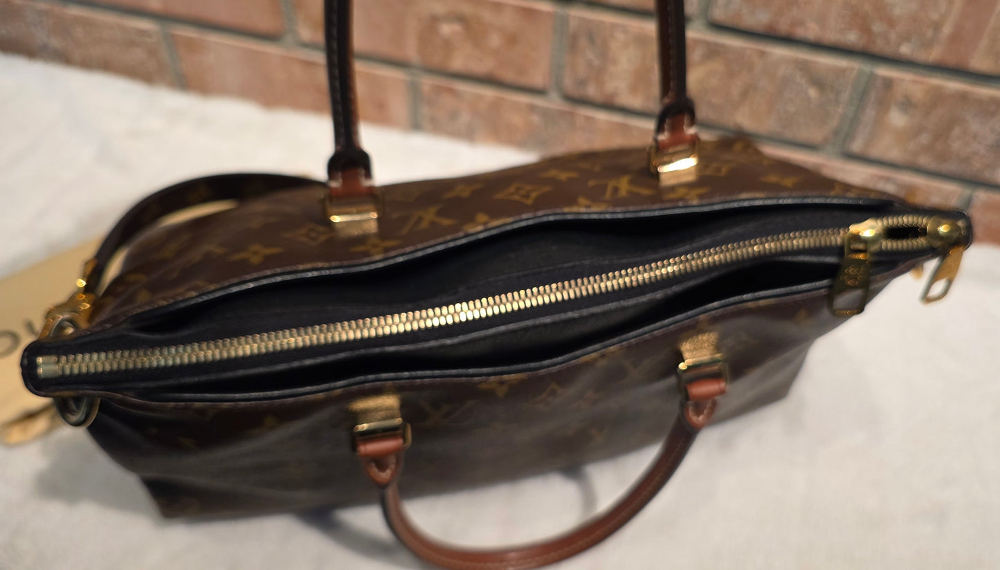 Authentic Louis Vuitton Pallas MM Noir