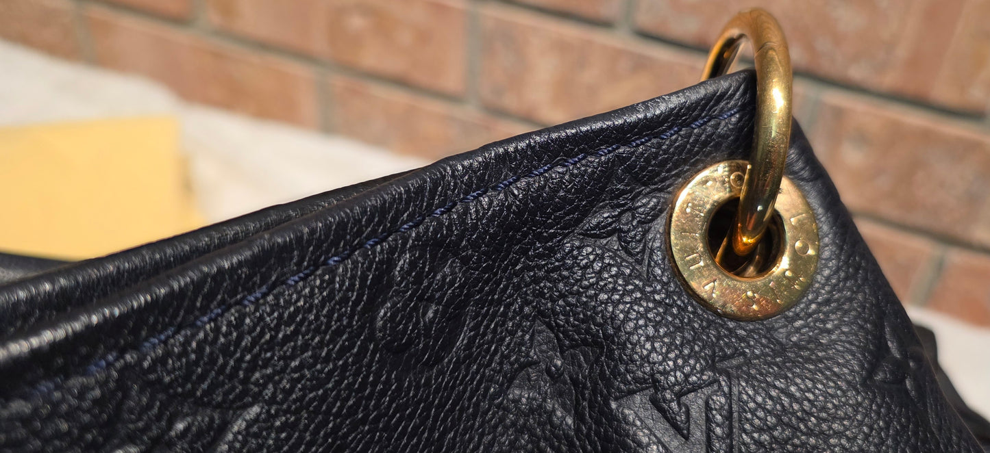 Authentic Louis Vuitton Artsy MM Empreinte Infini
