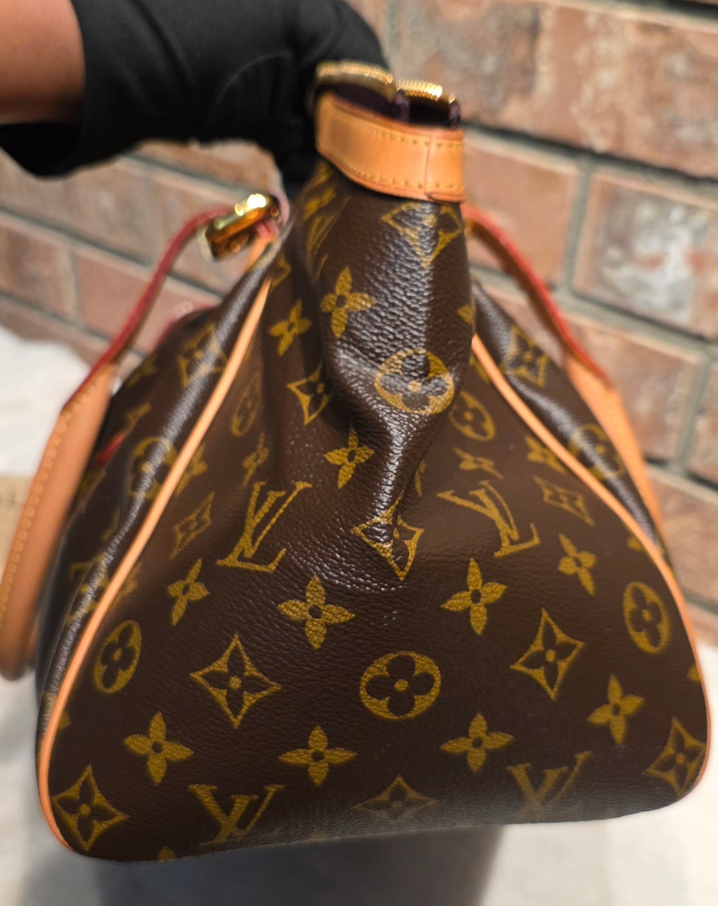Authentic Louis Vuitton Tivoli GM