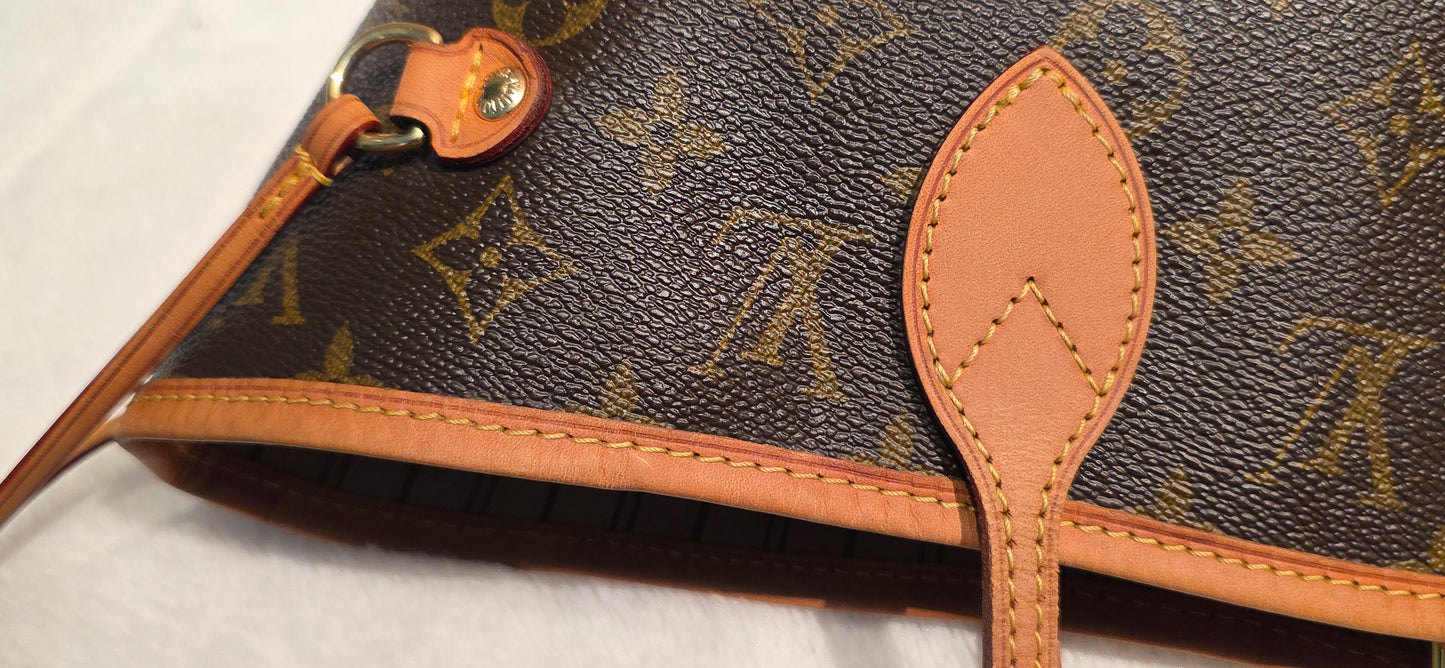 Authentic Louis Vuitton Neverfull MM Monogram