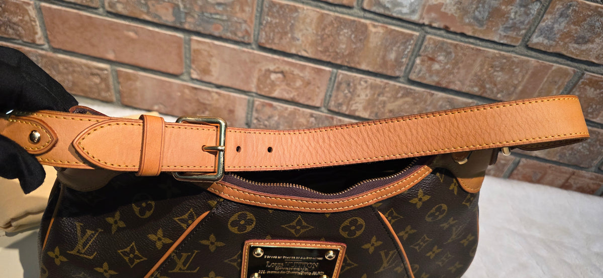 Authentic Louis Vuitton Thames GM Monogram