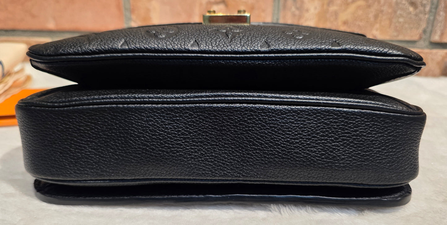 Authentic Louis Vuitton Pochette Metis Empreinte Noir