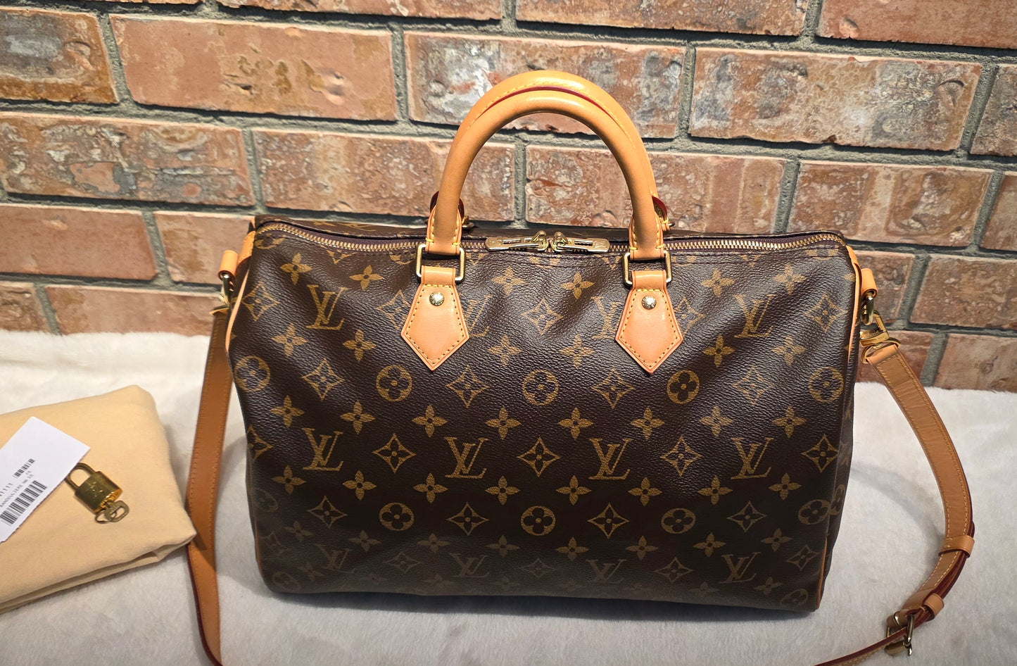Authentic Louis Vuitton Speedy 35 Bandoliere