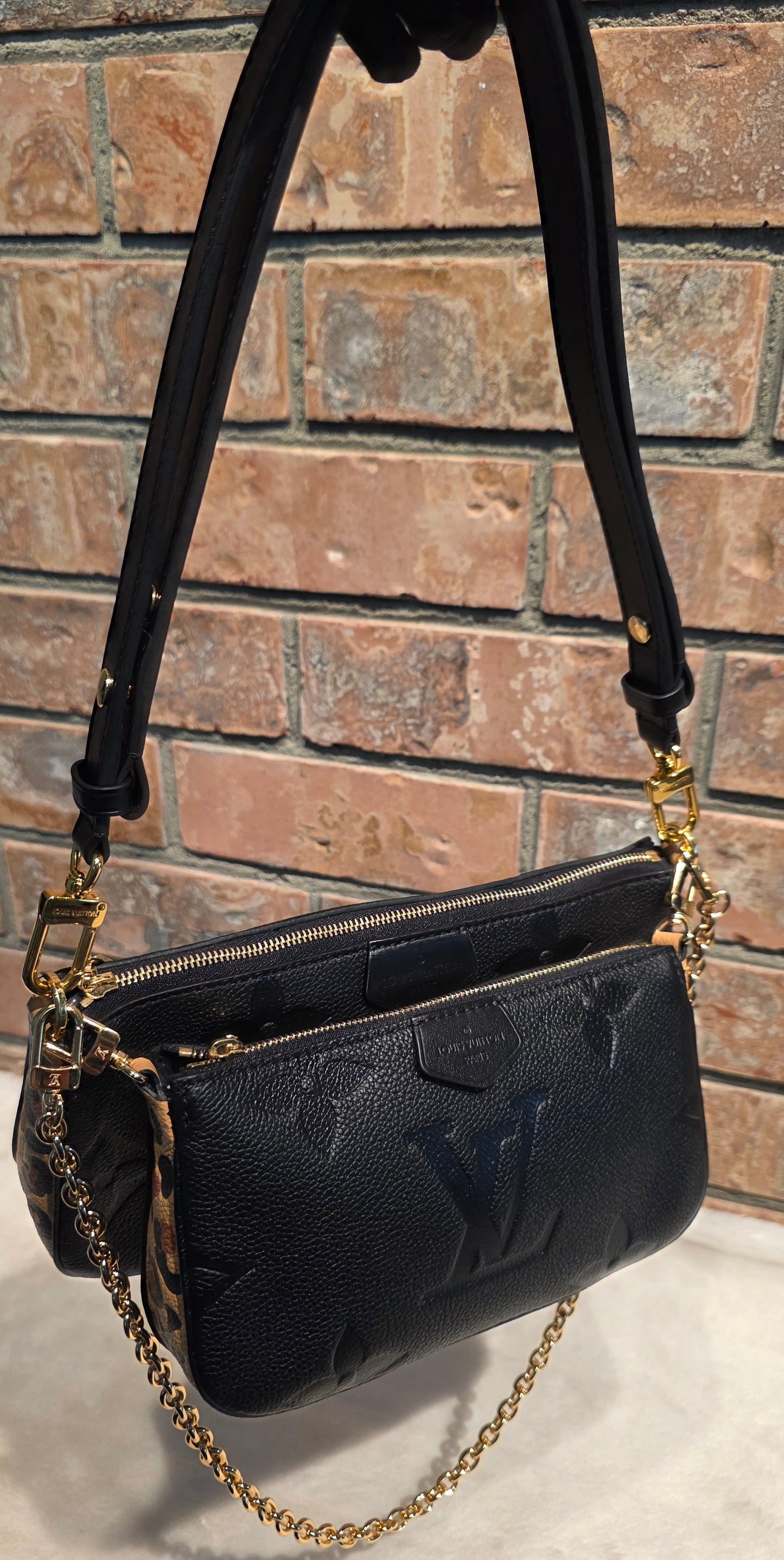 Authentic Louis Vuitton Multipochette Accessoires Wild At Heart