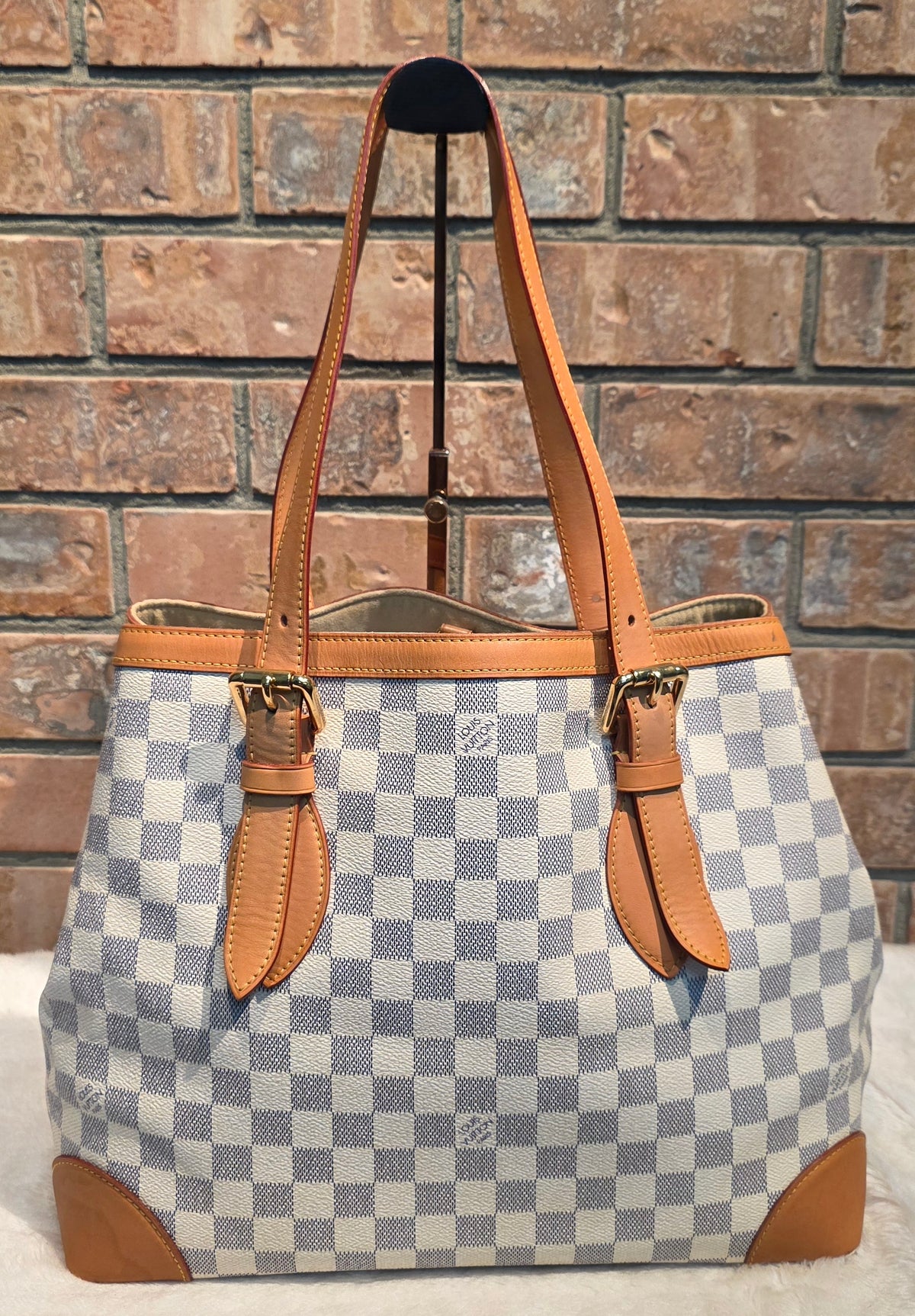 Authentic Louis Vuitton Hampstead MM Damier Azur