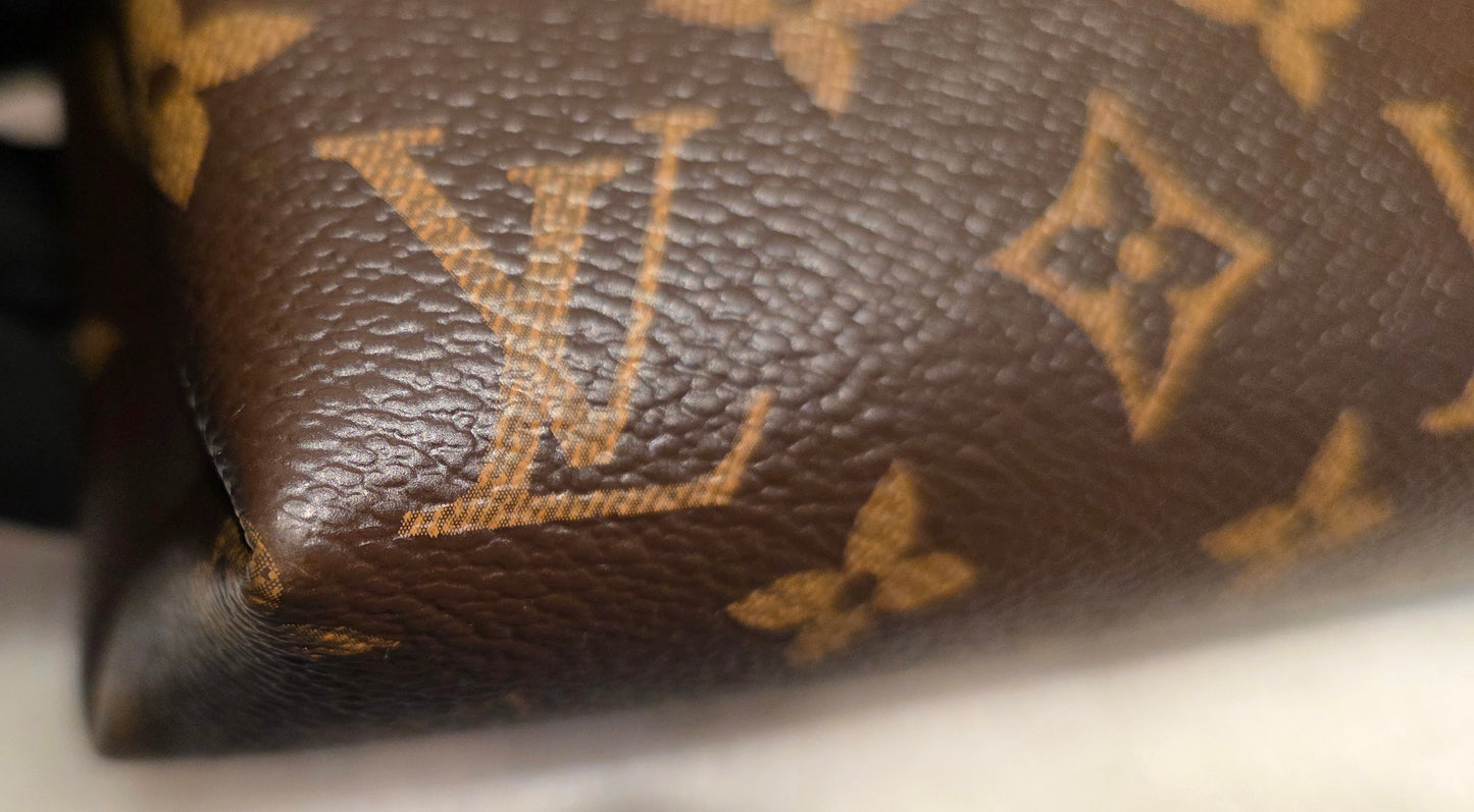 Authentic Louis Vuitton Pallas Chain in Aurore