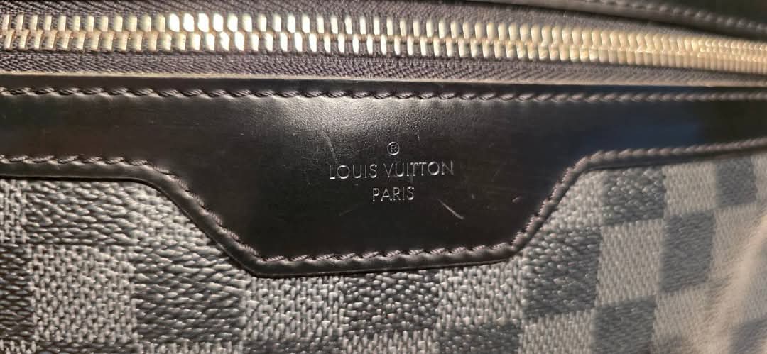 Authentic Louis Vuitton Thomas Crossbody Damier Graphite