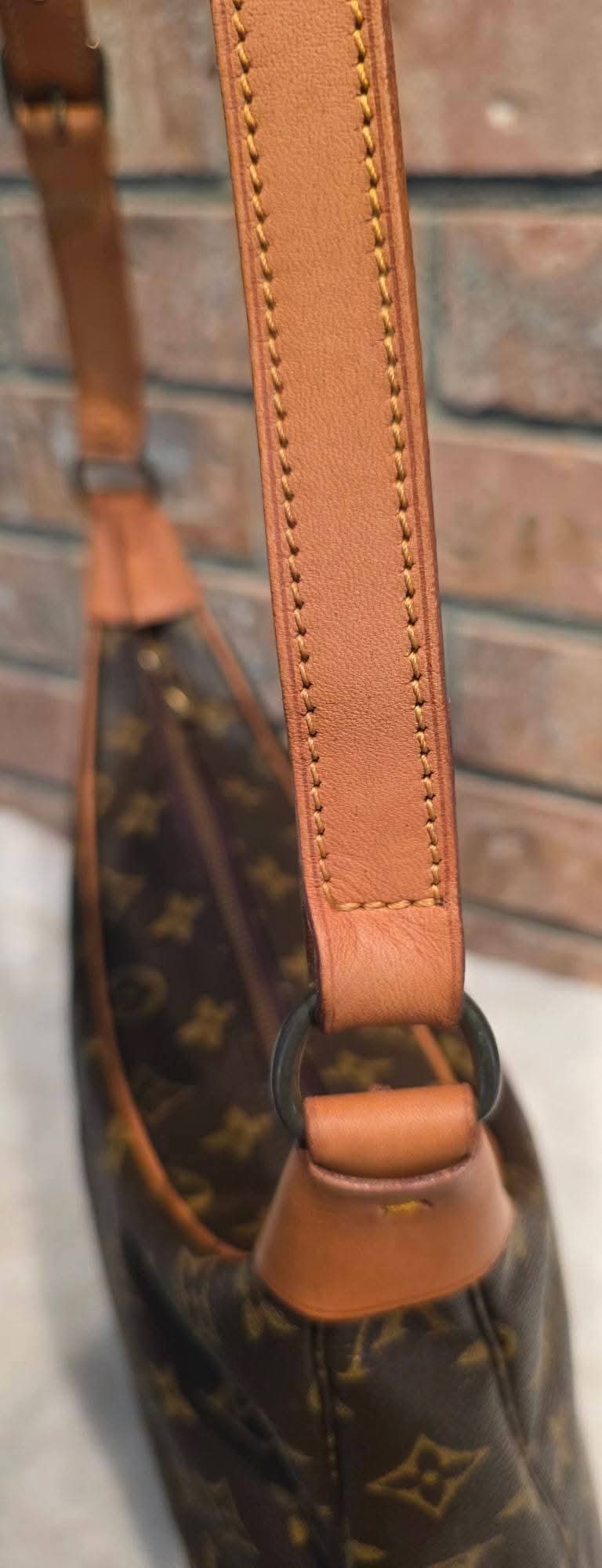 Authentic Louis Vuitton Boulogne 30