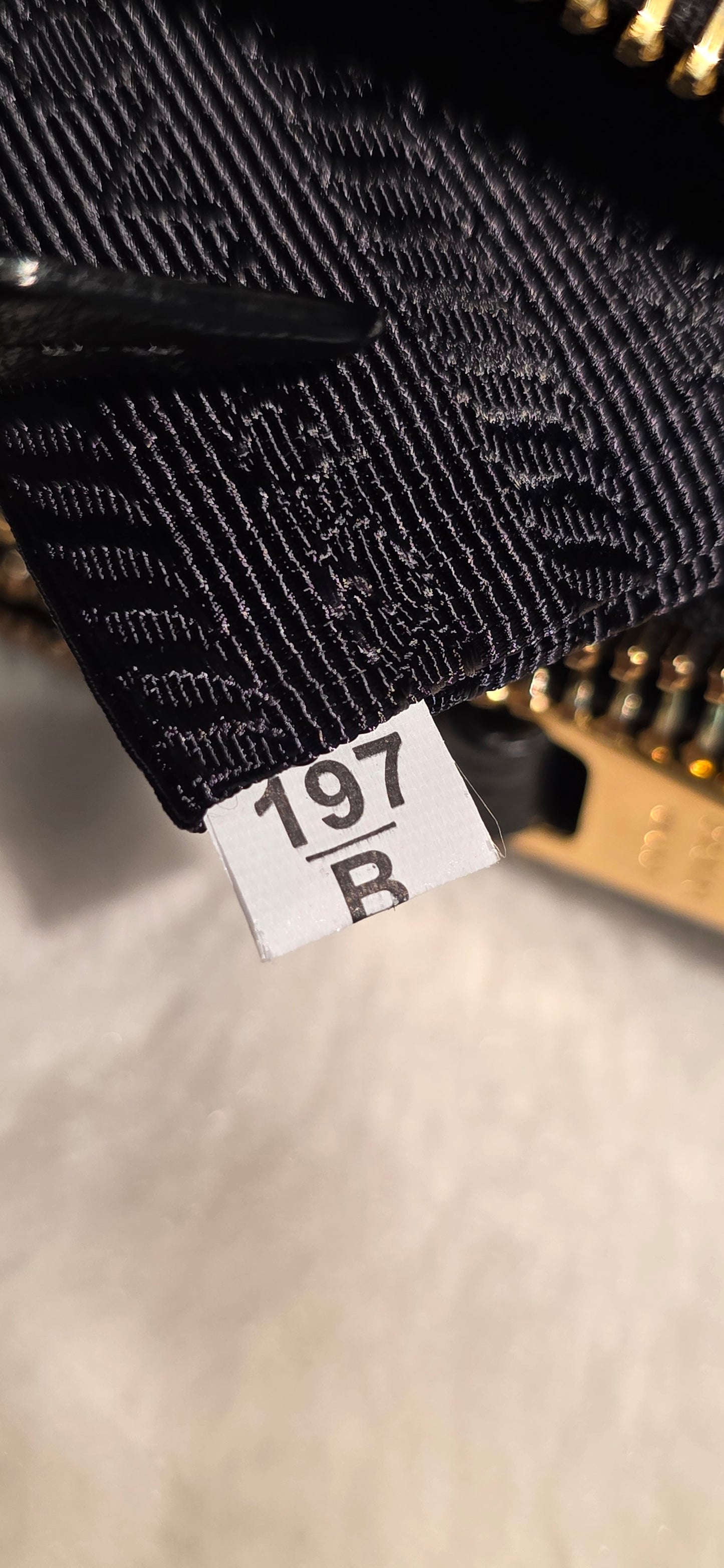 Authentic Prada Bandoliera Vitello Phenix Crossbody Bag