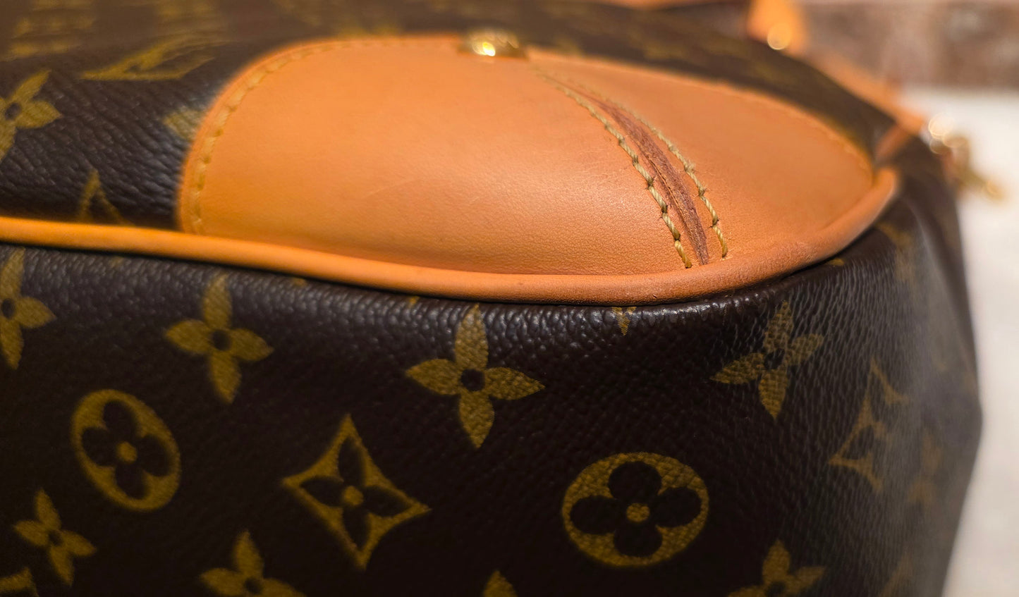 Authentic Louis Vuitton Estrella MM