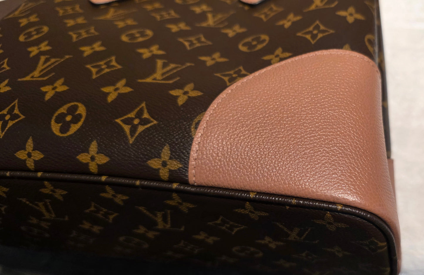 Authentic Louis Vuitton Flandrin Bois De Rose
