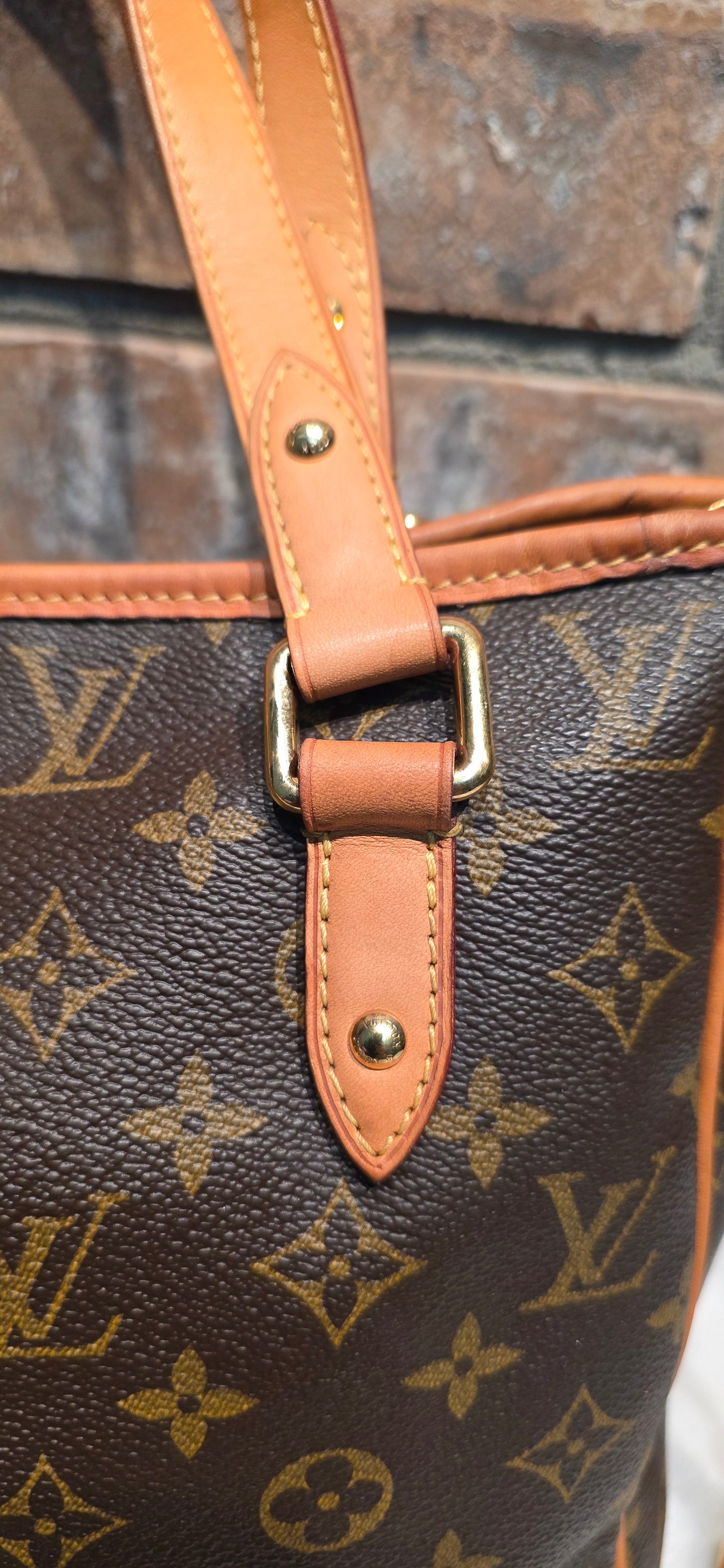 Authentic Louis Vuitton Estrella MM