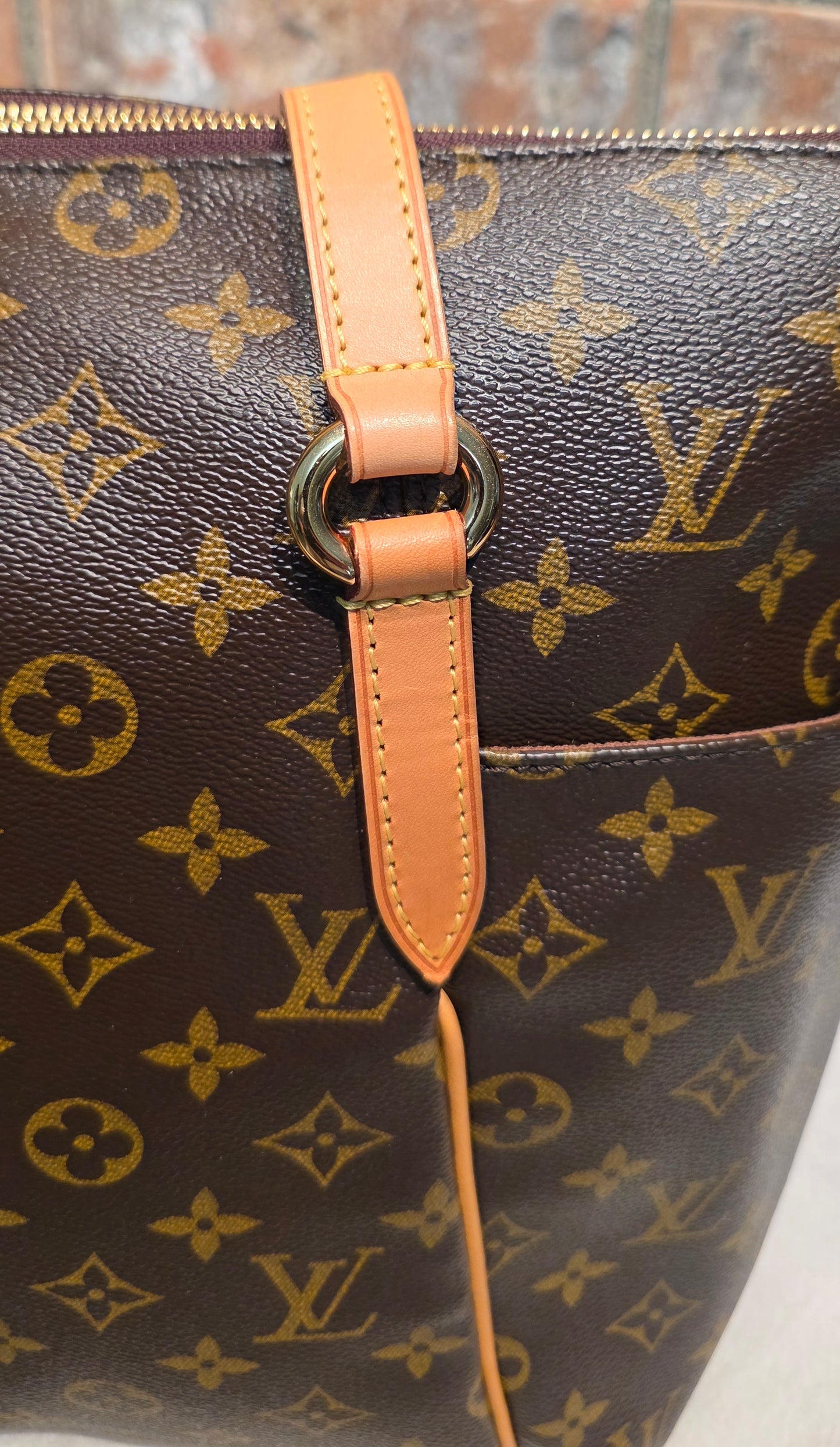 Authentic Louis Vuitton Totally MM Monogram