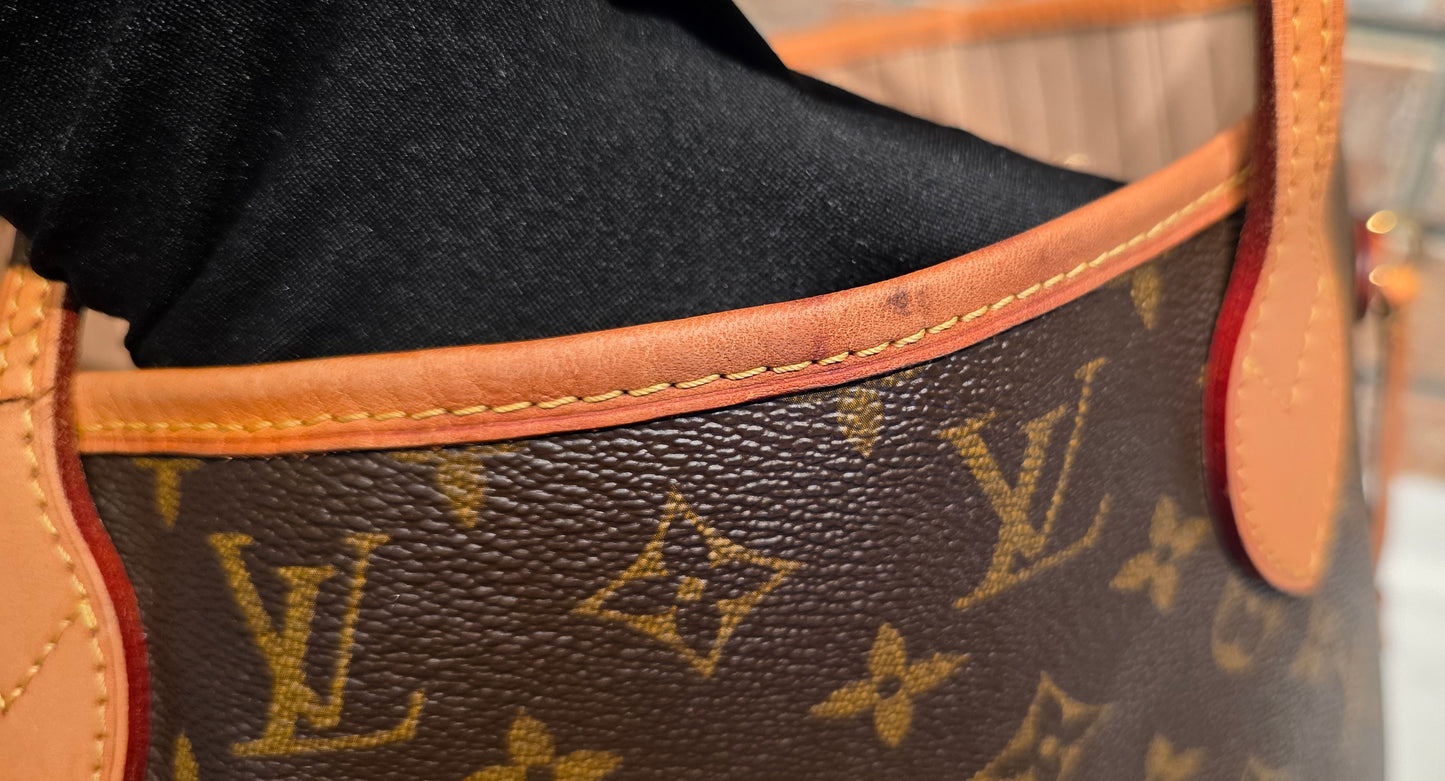 Authentic Louis Vuitton Neverfull MM Monogram