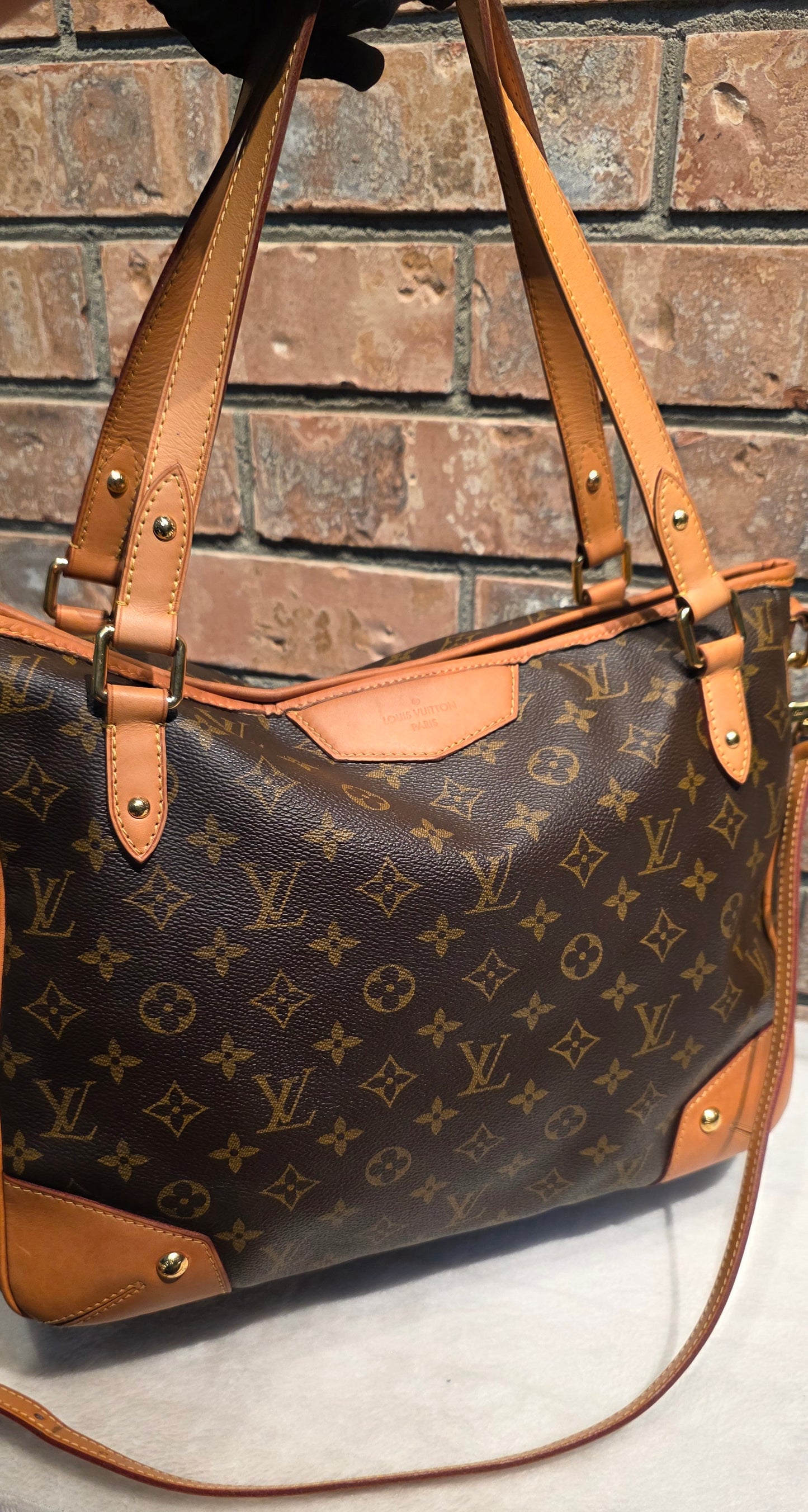 Authentic Louis Vuitton Estrella MM
