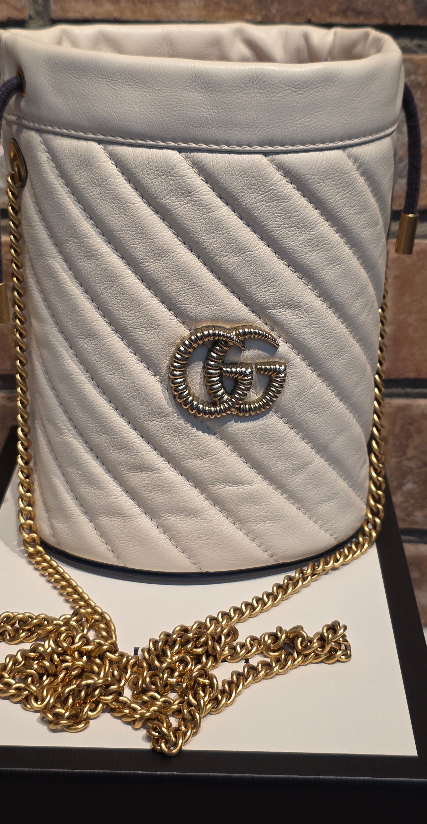 Authentic Gucci Marmont Mini Bucket Bag in Off White
