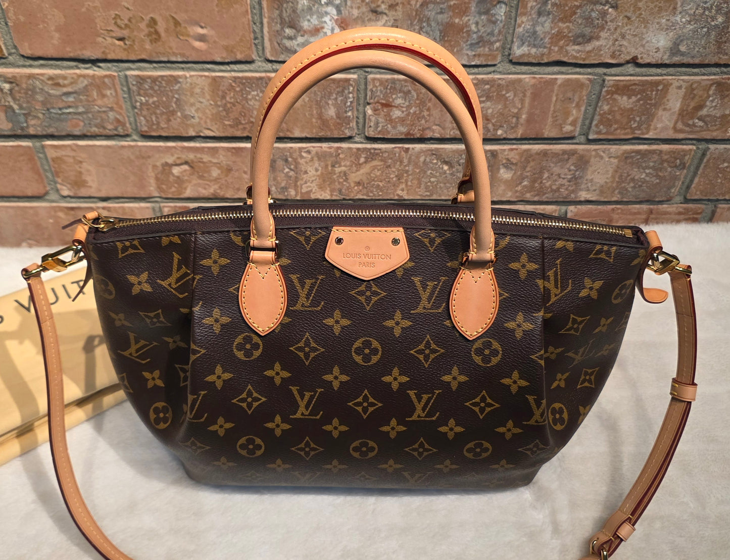 Authentic Louis Vuitton Turenne MM