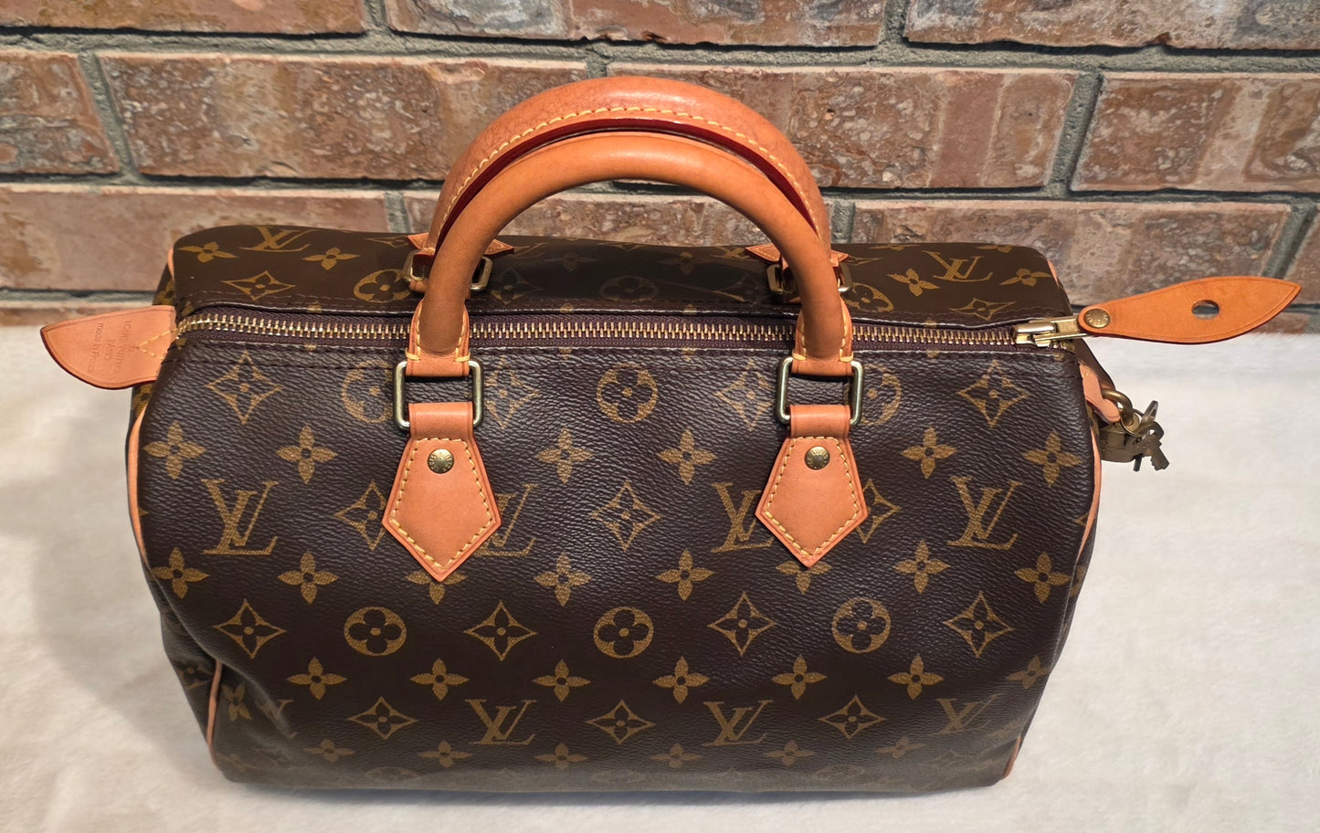Authentic Louis Vuitton Speedy 30 Monogram