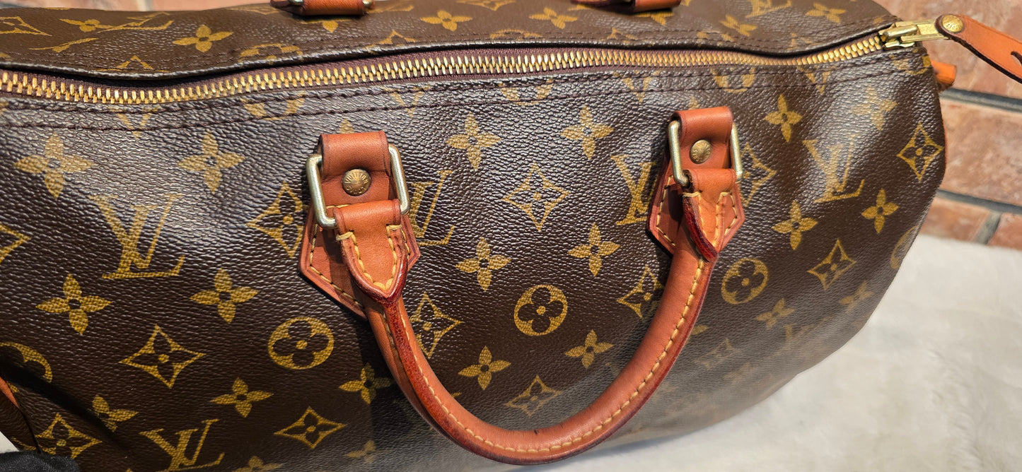 Authentic Louis Vuitton Speedy 35 Monogram