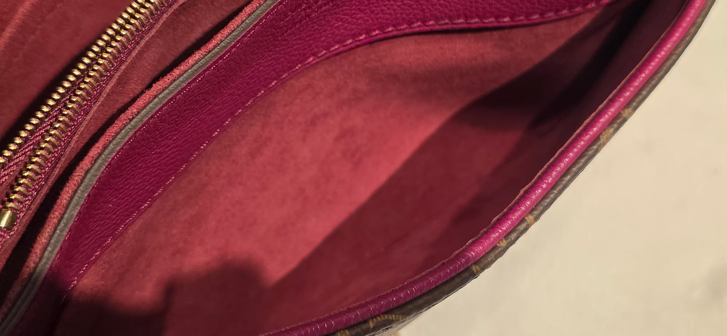 Authentic Louis Vuitton Pallas Chain in Aurore