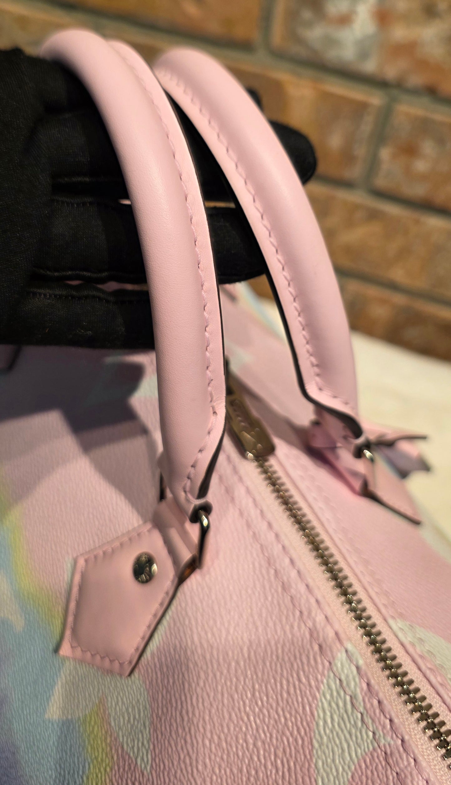 Authentic Louis Vuitton Limited Edition Speedy 30 Bandouliere Escale Pastel