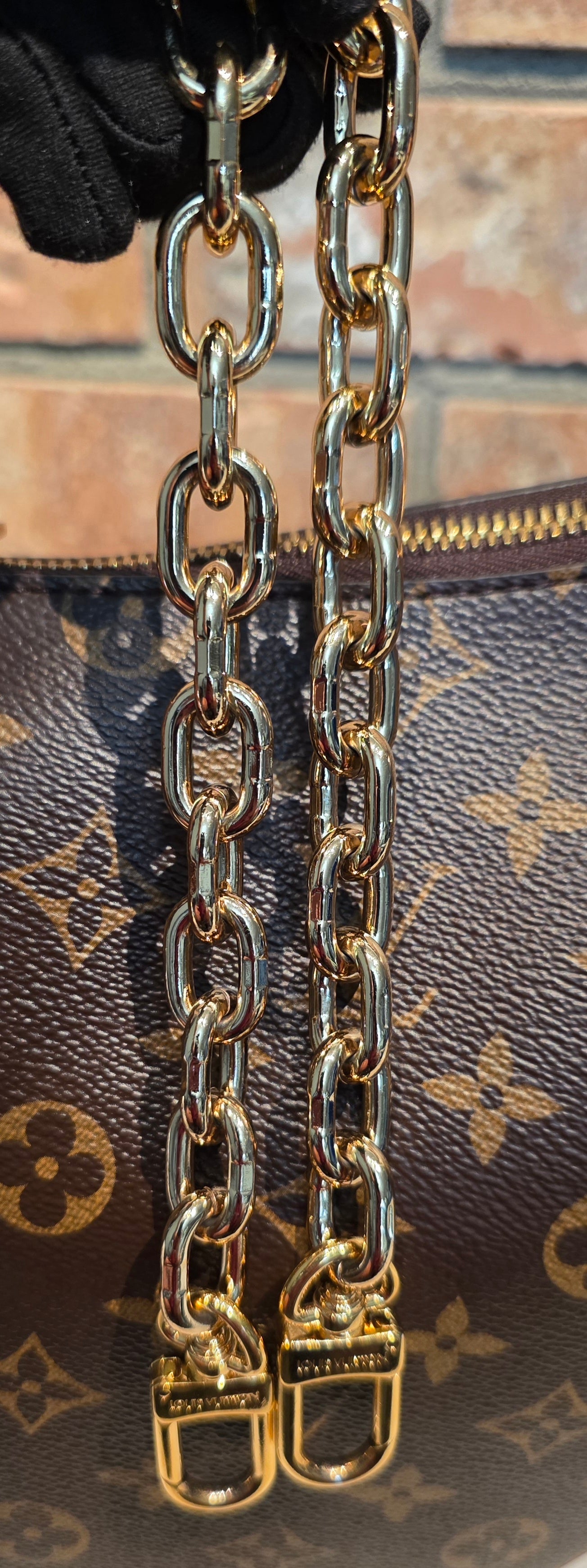Authentic Louis Vuitton Loop Hobo with Pouch
