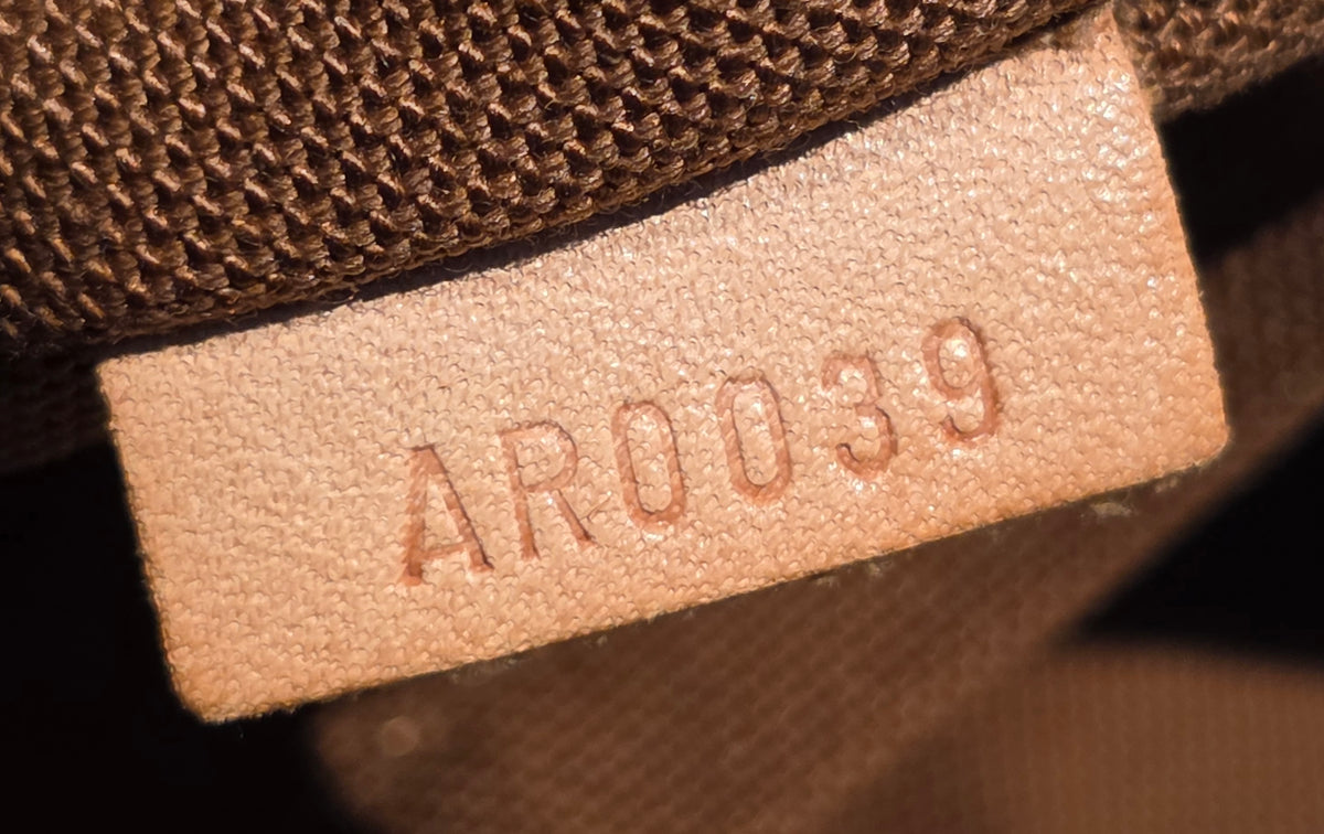 Authentic Louis Vuitton Thames GM Monogram