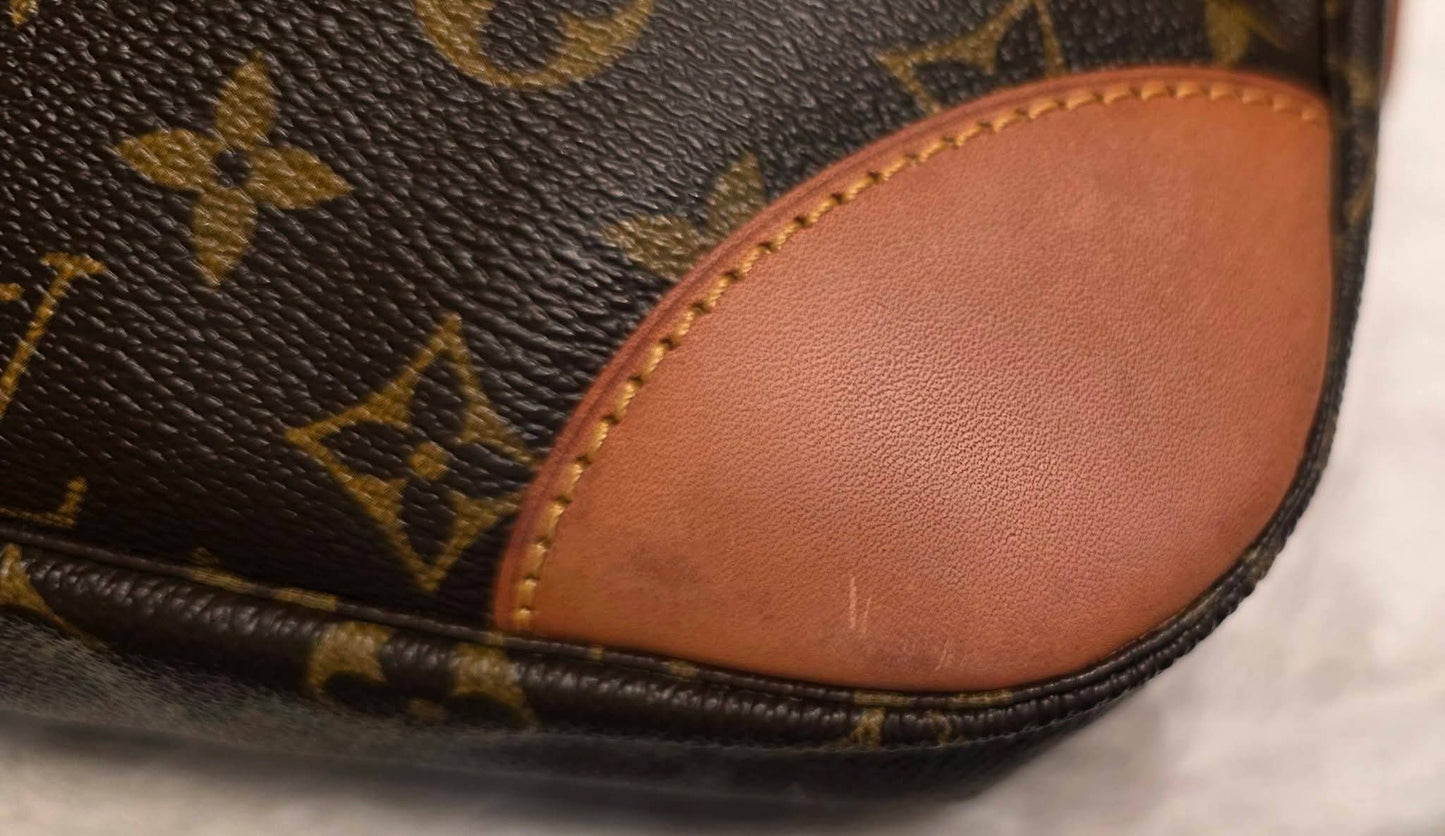 Authentic Louis Vuitton Boulogne 30
