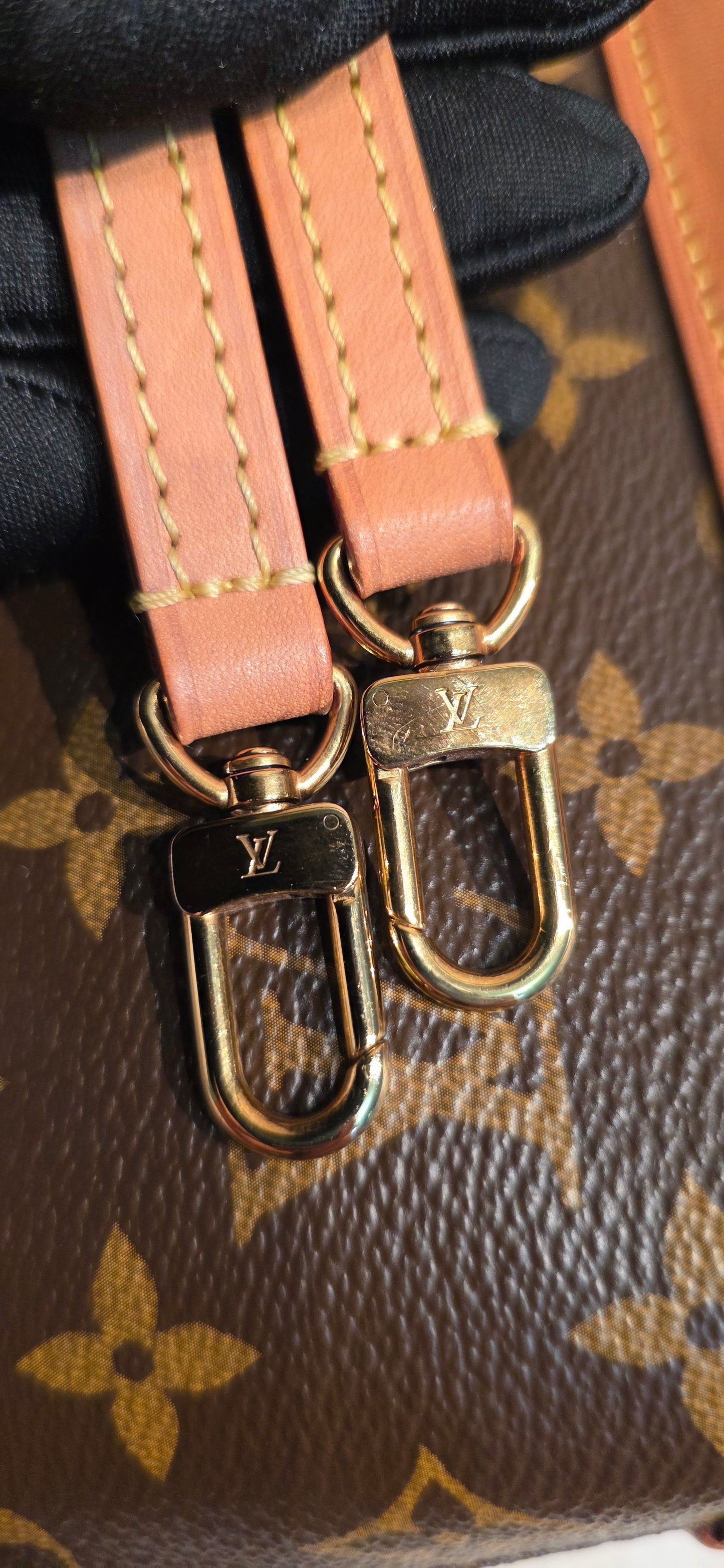 Authentic Louis Vuitton Alma BB Monogram
