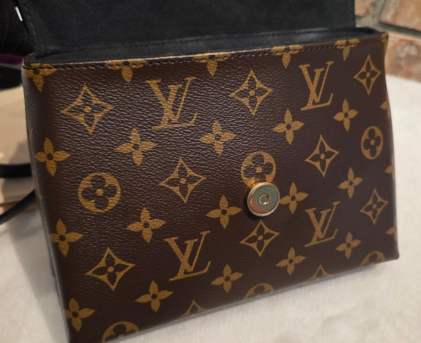 Authentic Louis Vuitton Locky BB Noir