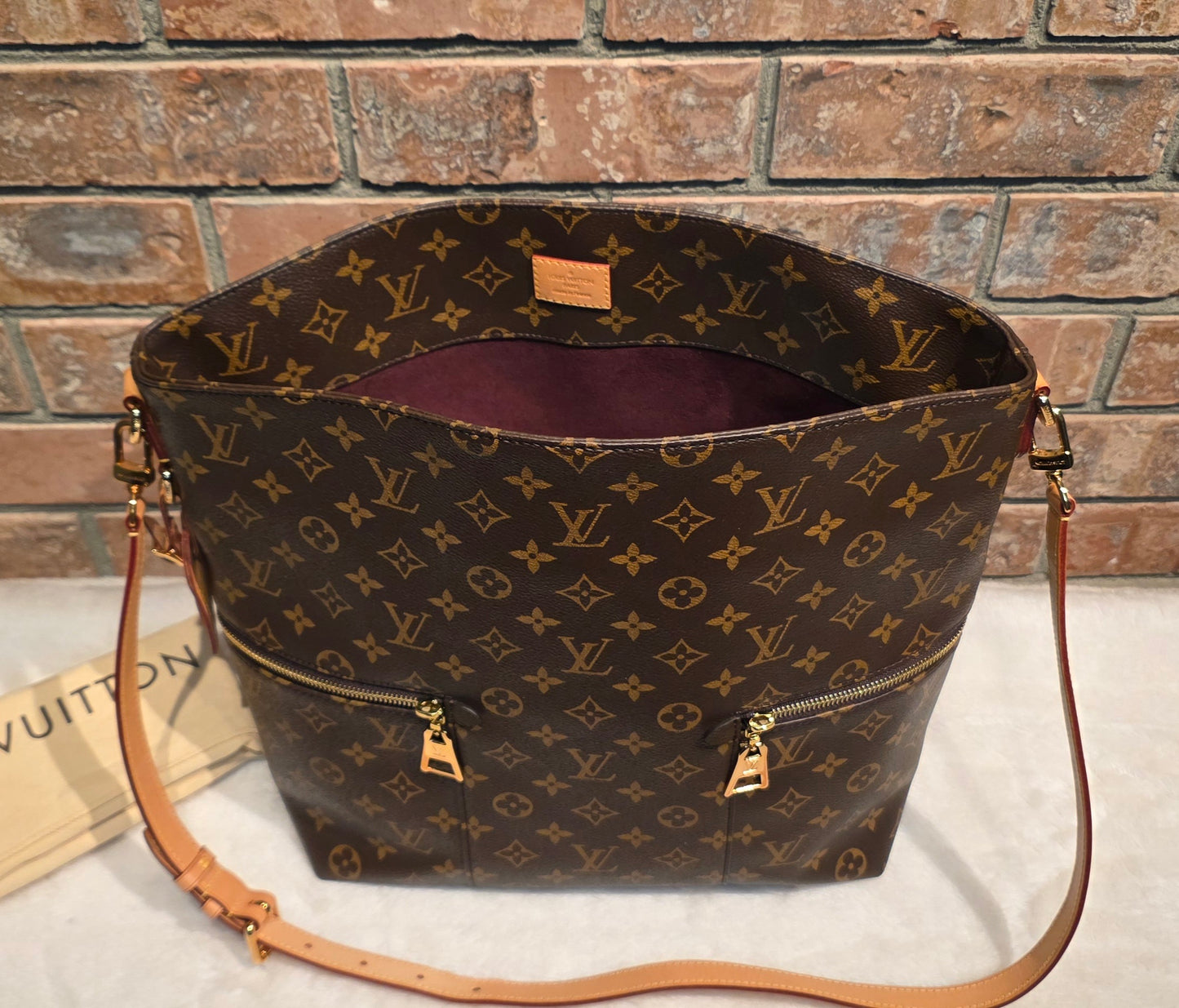 Authentic Louis Vuitton Melie Hobo (Short Handle Missing)