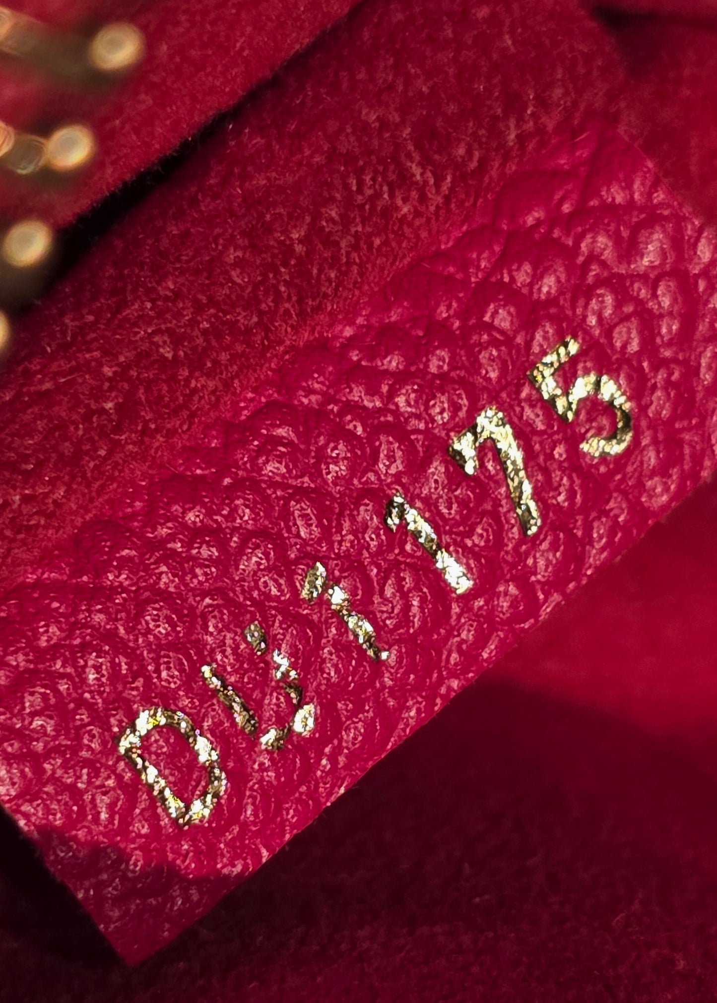 Authentic Louis Vuitton Twice/Twinset Pochette in Dahlia Pink