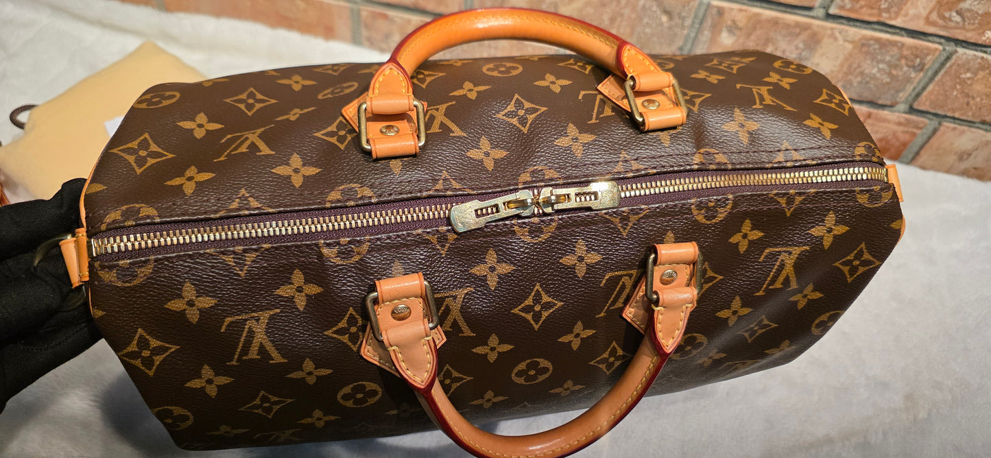 Authentic Louis Vuitton Speedy 35 Bandoliere