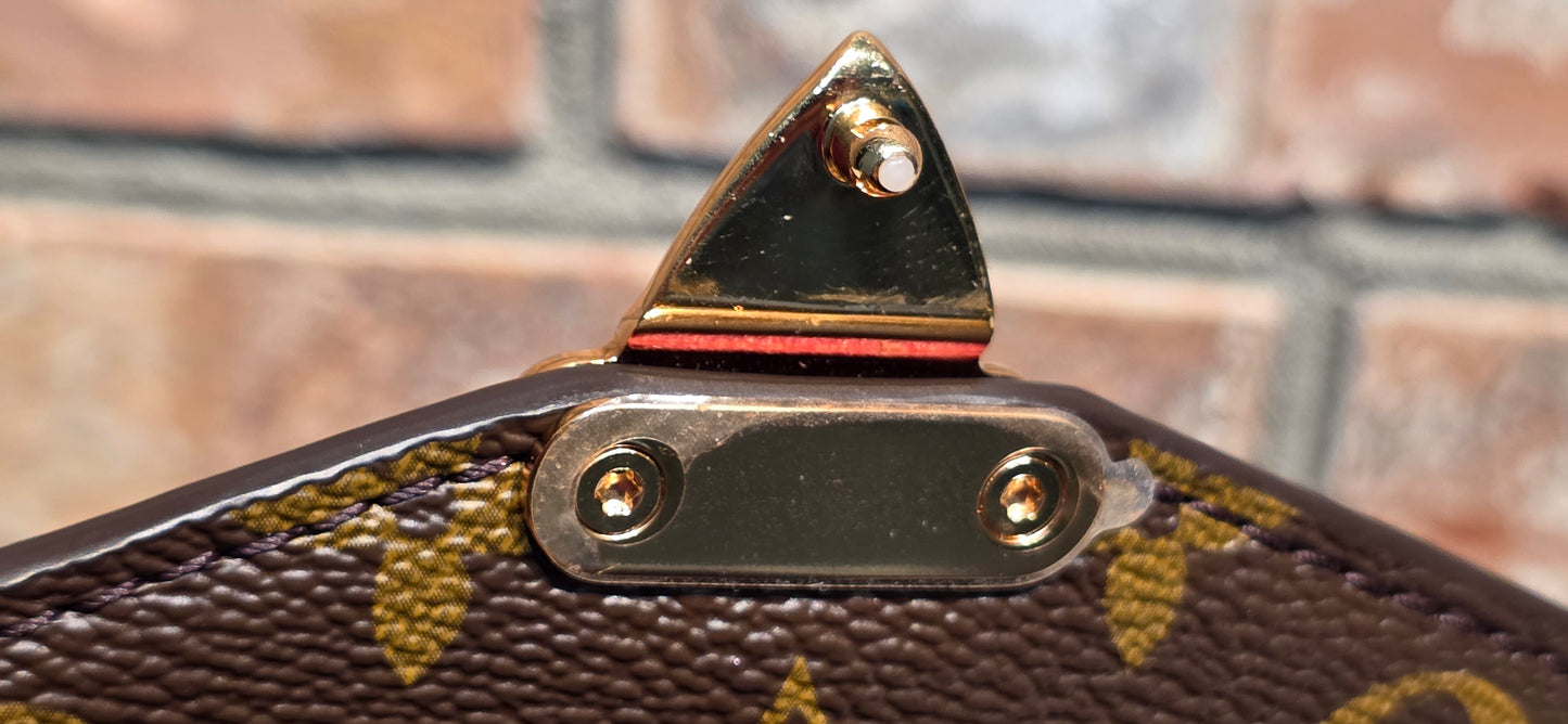 Authentic Louis Vuitton Pochette Metis Monogram