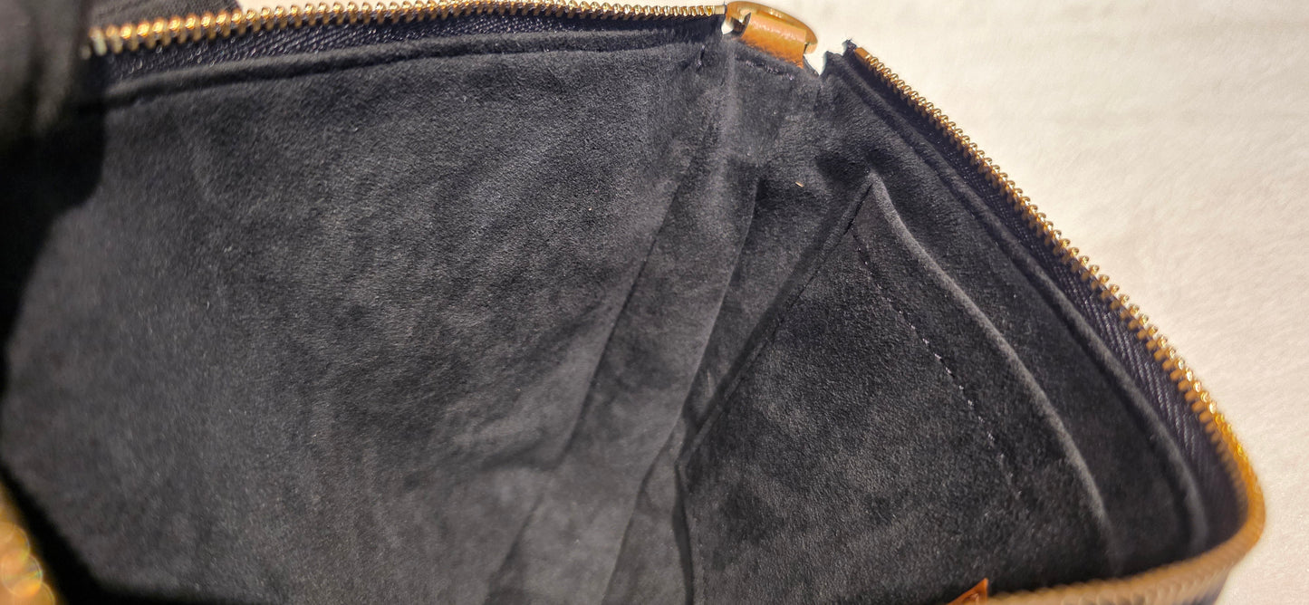 Authentic Louis Vuitton Multipochette Accessoires Wild At Heart