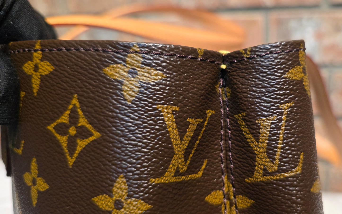 Authentic Louis Vuitton Wilshire MM Monogram