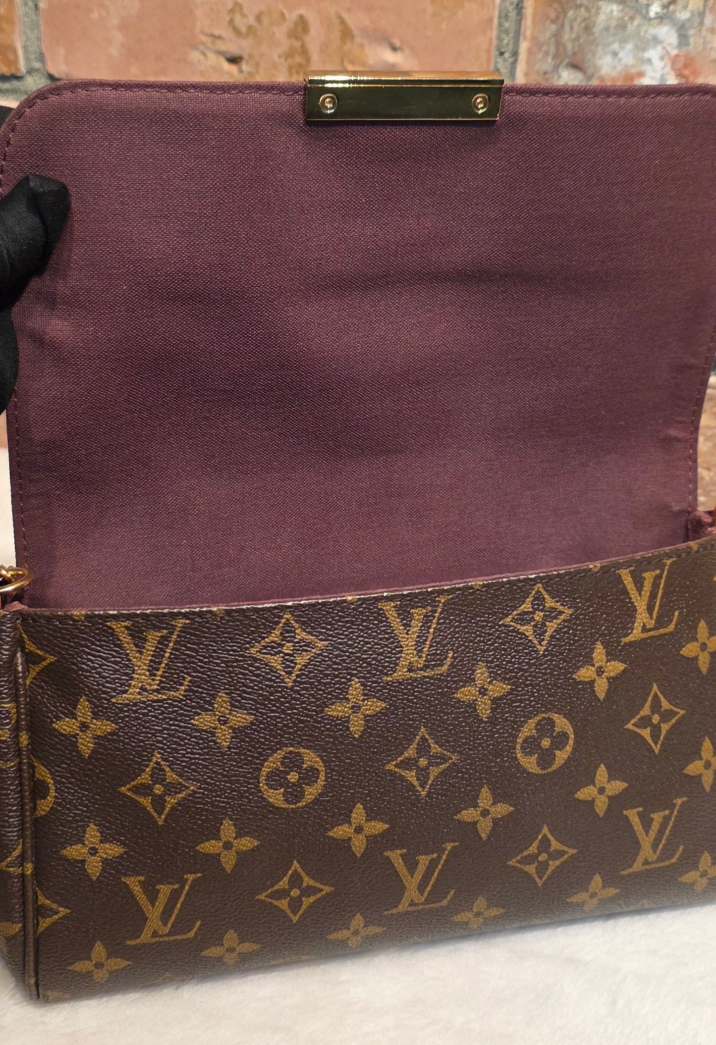 Authentic Louis Vuitton Favorite MM Monogram