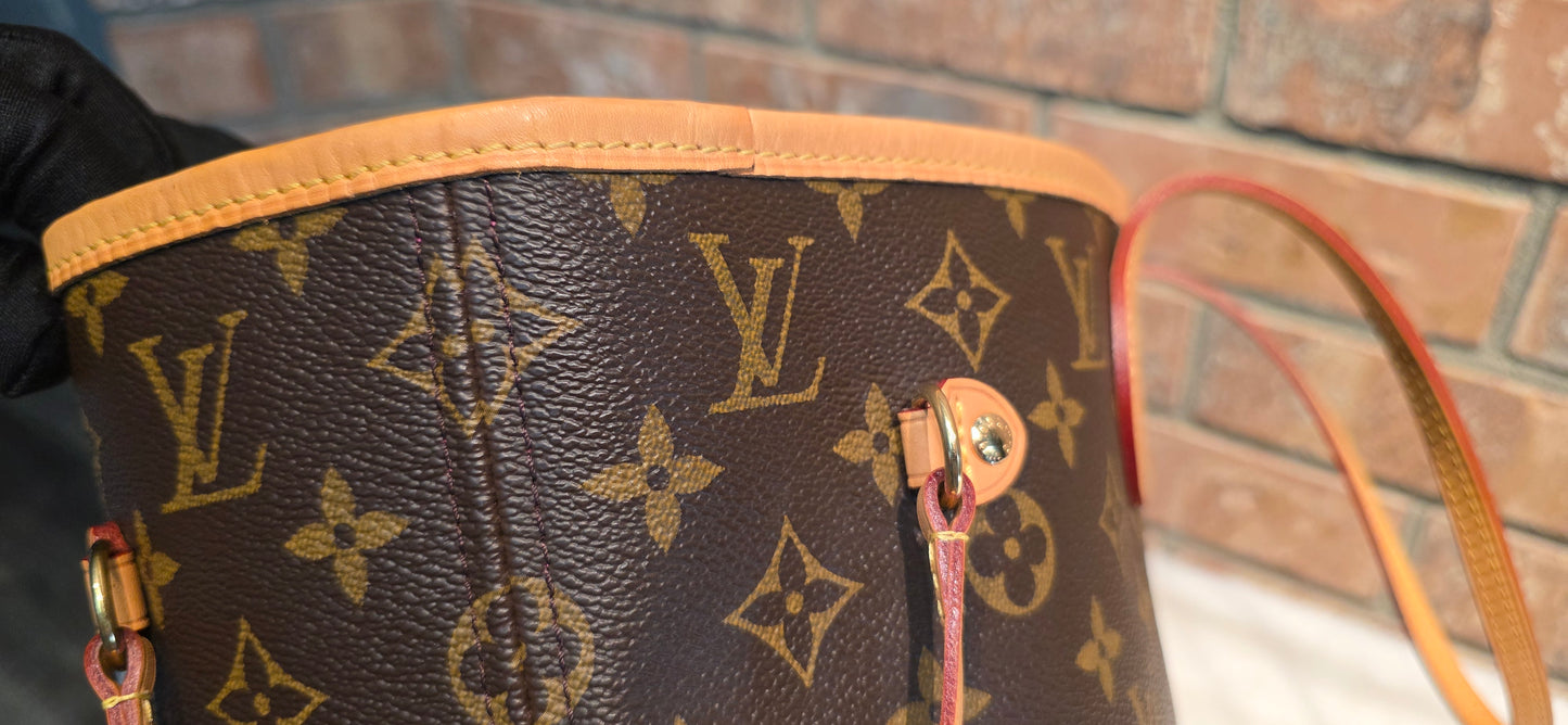 Authentic Louis Vuitton Neverfull MM (Pivoine Interior)