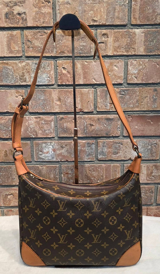 Authentic Louis Vuitton Boulogne 30