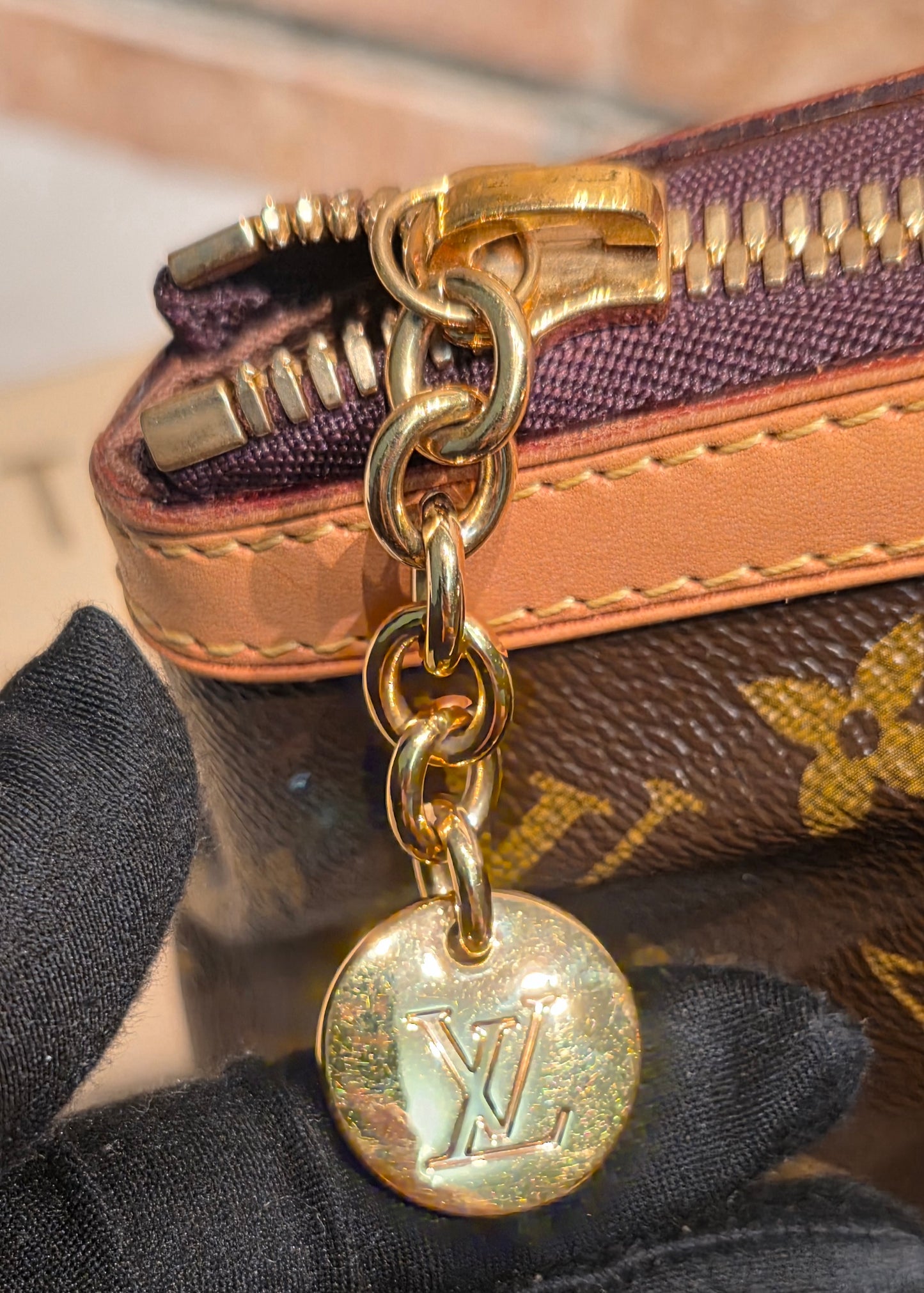 Authentic Louis Vuitton Tivoli GM