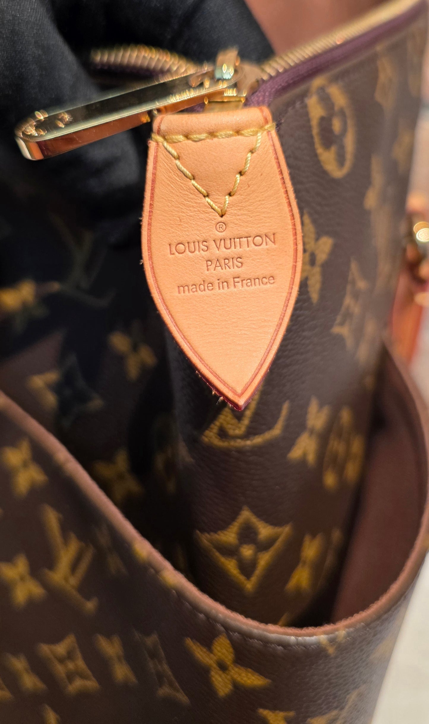 Authentic Louis Vuitton Totally MM Monogram