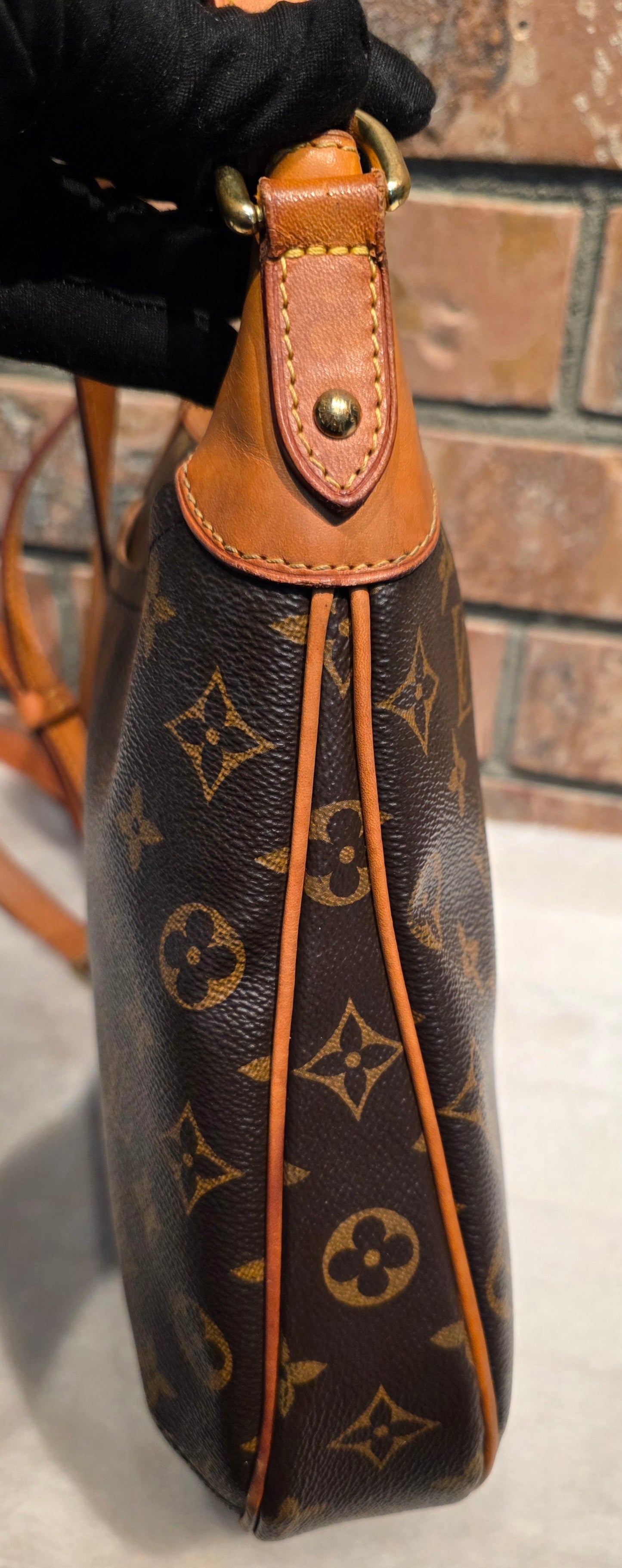 Authentic Louis Vuitton Odeon PM