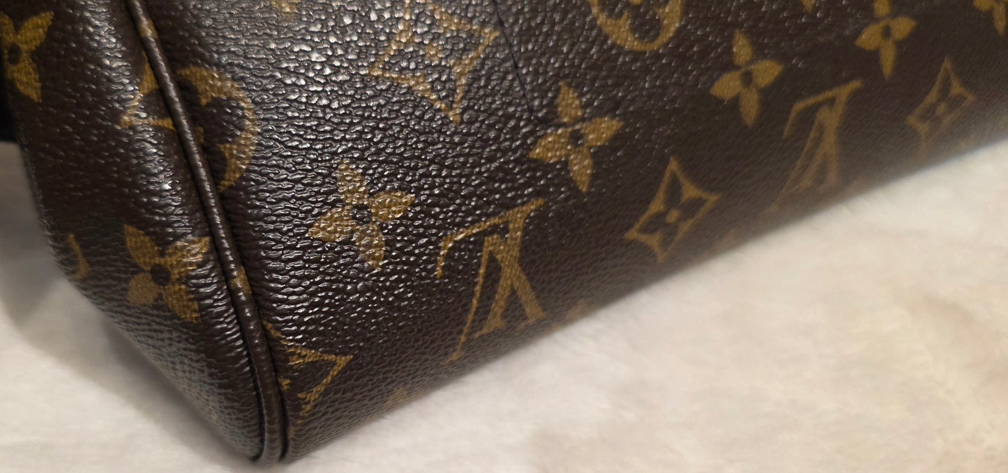 Authentic Louis Vuitton Favorite MM Monogram (SA4116)