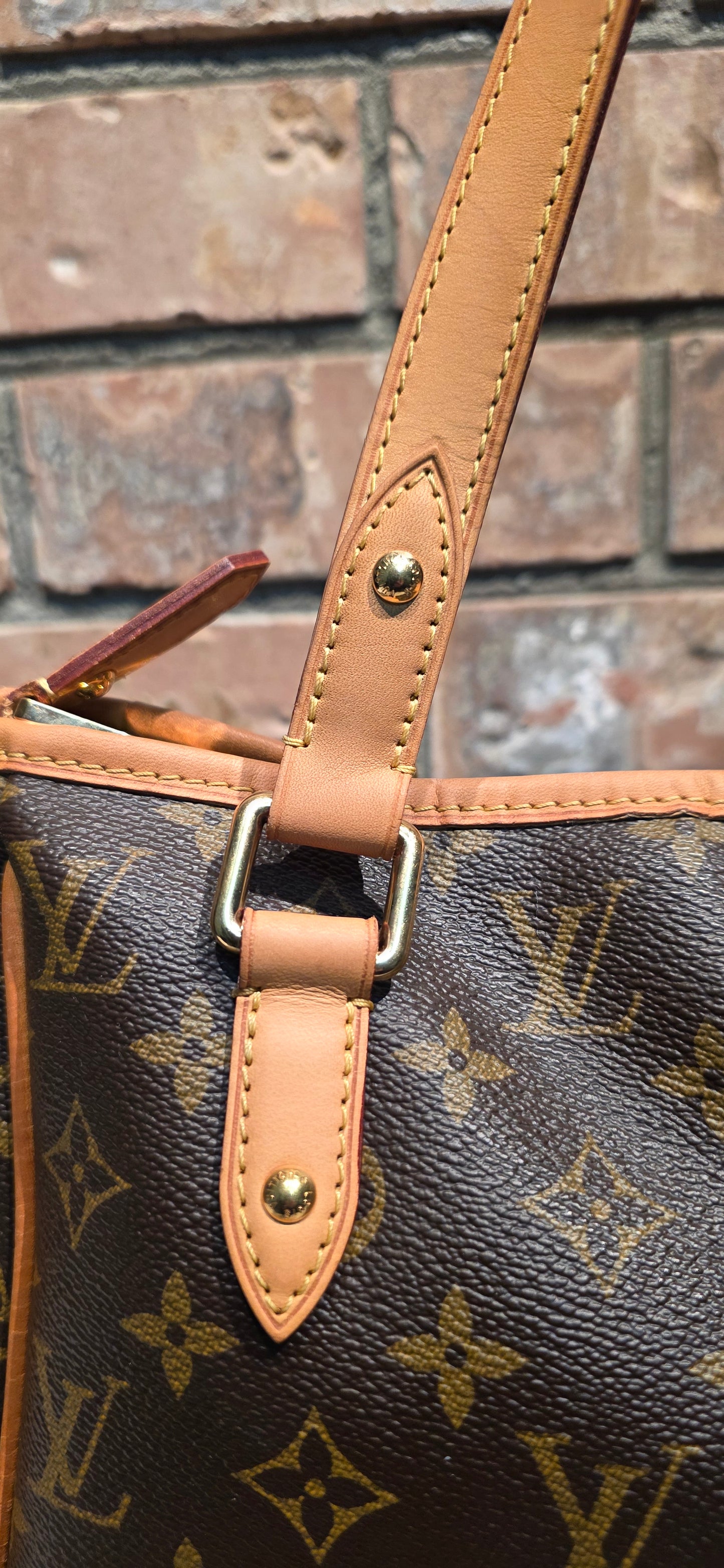Authentic Louis Vuitton Estrella MM