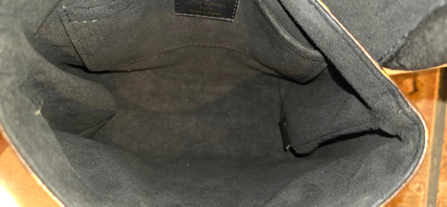 Authentic Louis Vuitton Locky BB Noir