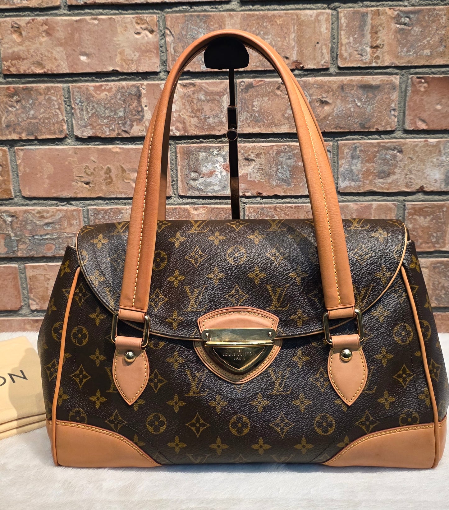 Authentic Louis Vuitton Beverly GM