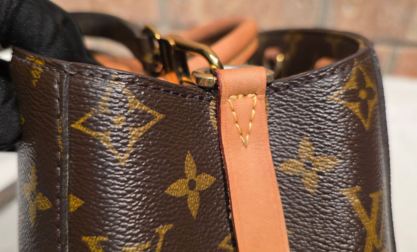 Authentic Louis Vuitton Montaigne BB Monogram