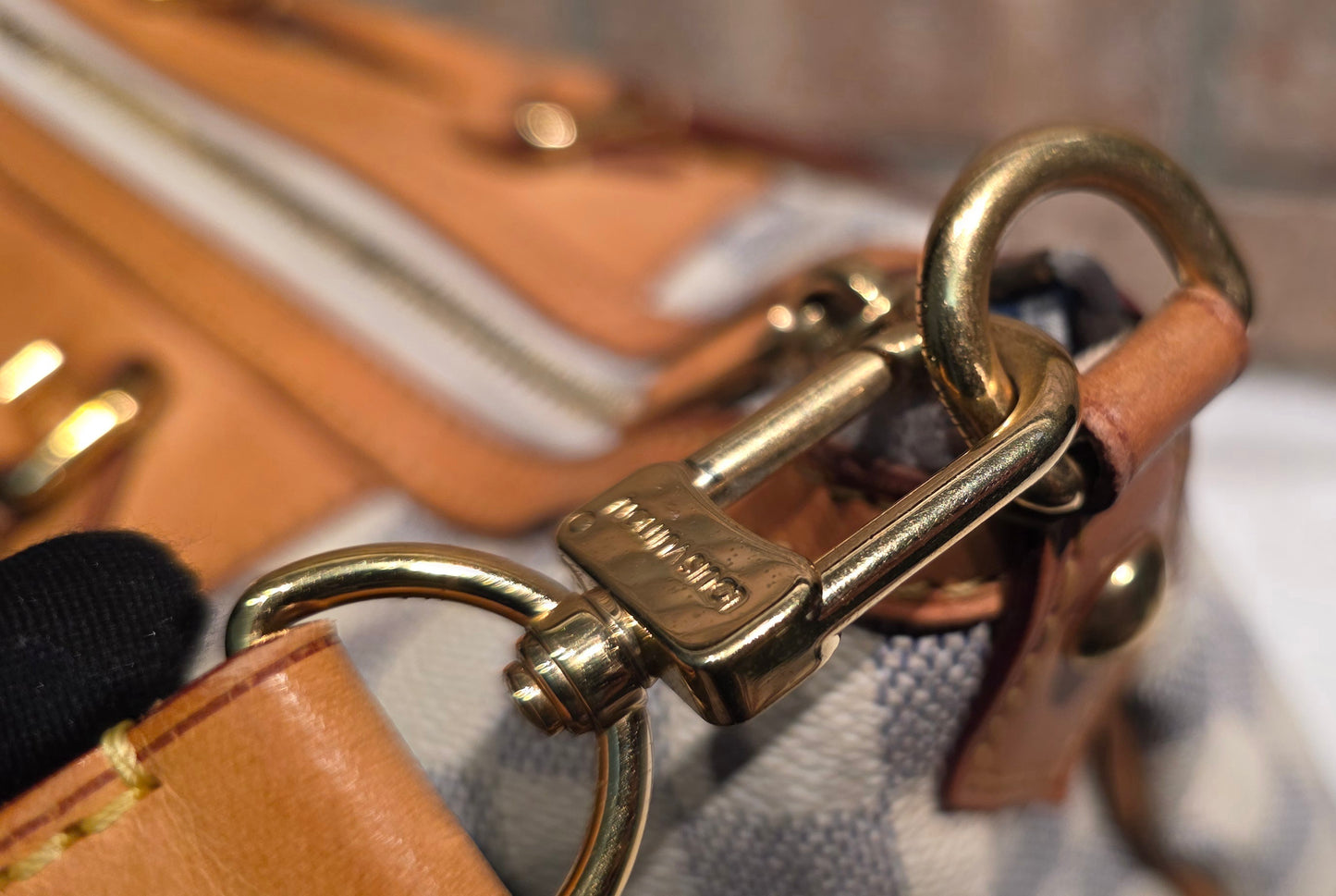 Authentic Louis Vuitton Siracusa GM