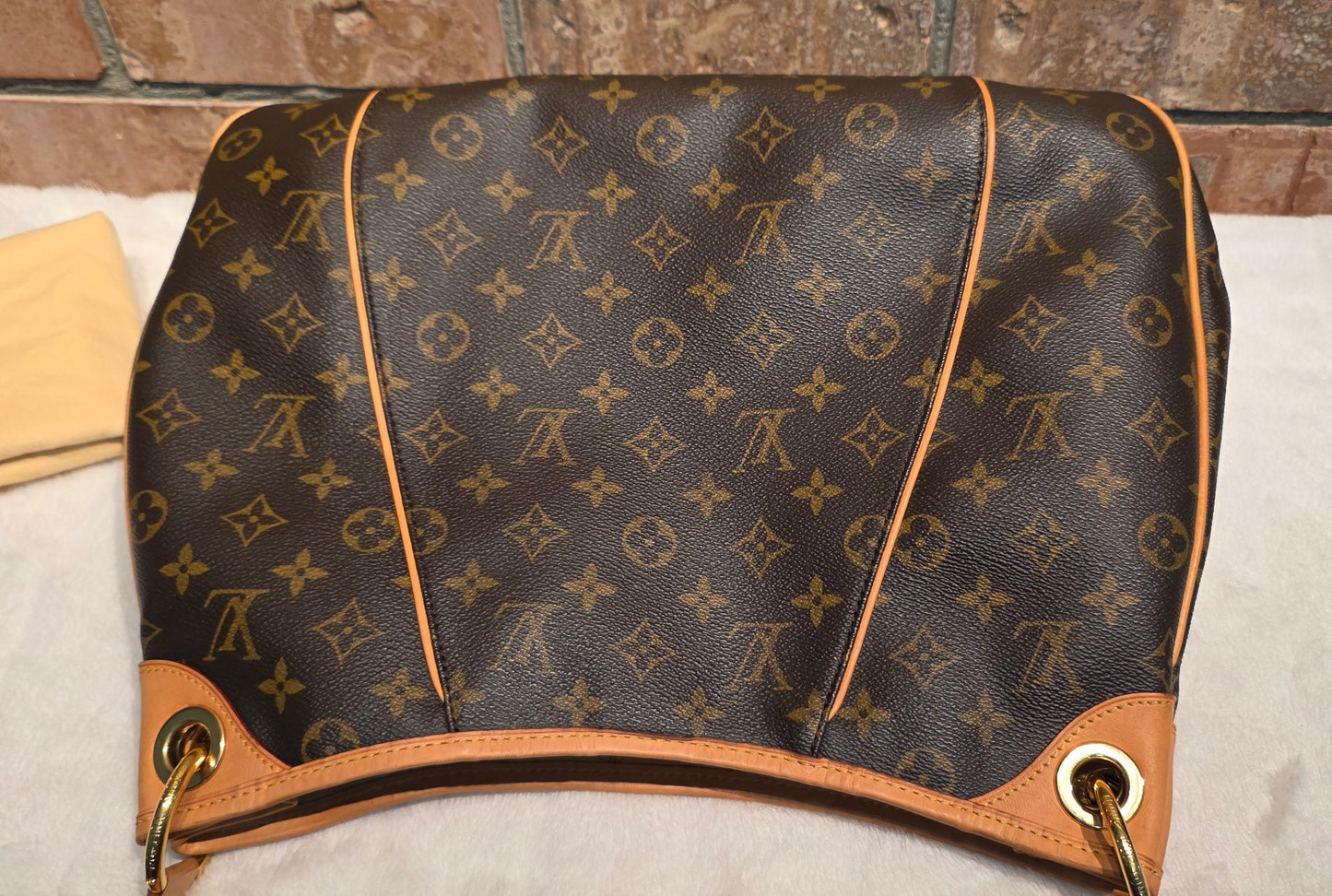 Authentic Louis Vuitton Galliera PM Monogram